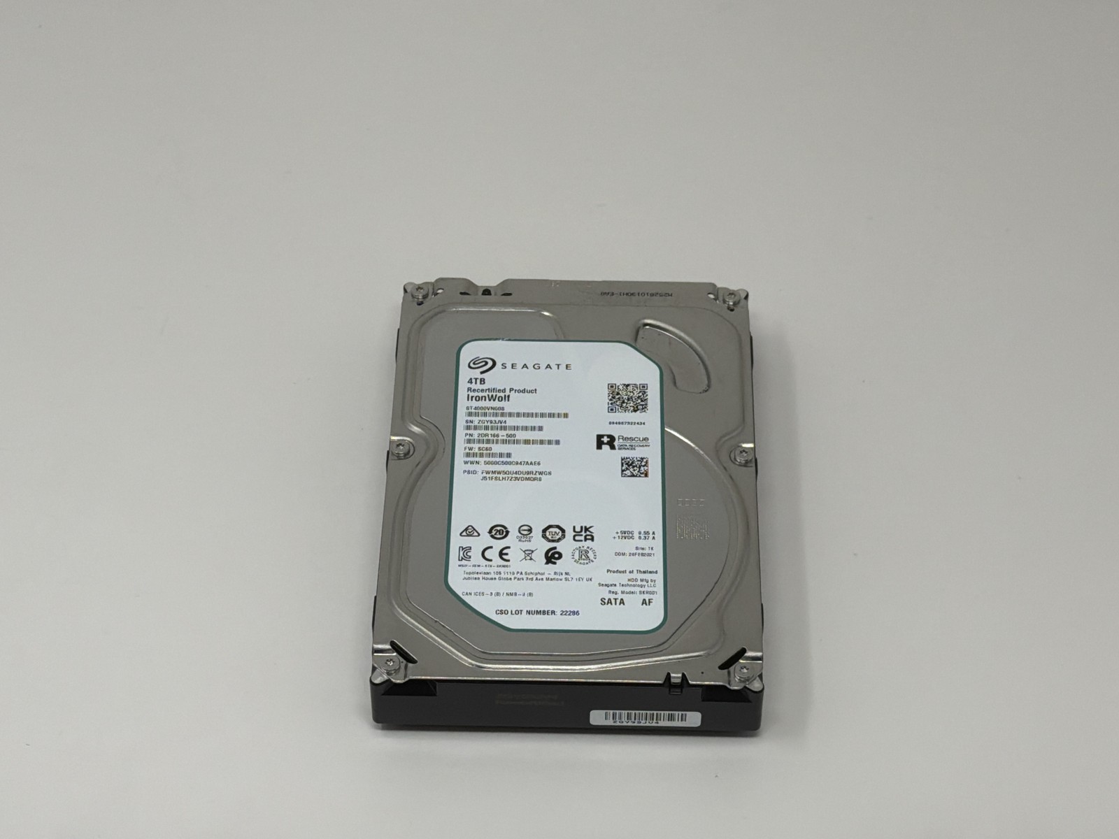 Seagate IronWolf 4TB SATA NAS HDD ST4000VN008 Very Good