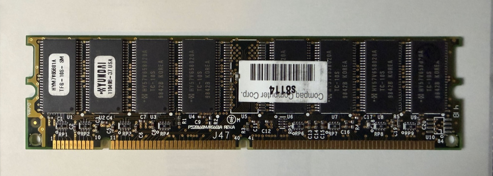 64MB 168-Pin SDRAM PC100 Hyundai HYM7V65801A  Compaq Memory (Tested)