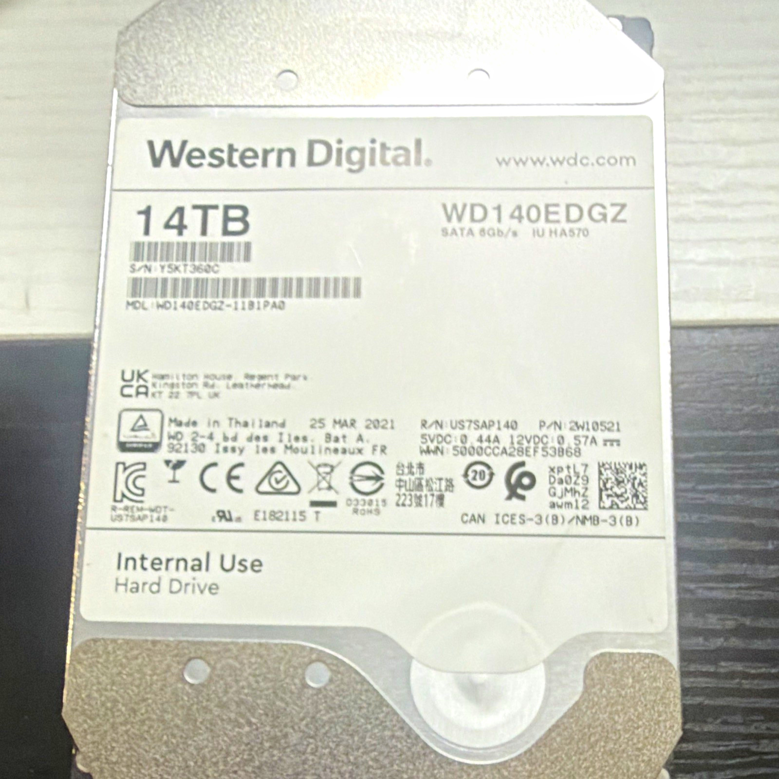 Western Digital WD140EDGZ 14TB 3.5" SATA 6Gb/s 5400RPM 256MB HDD