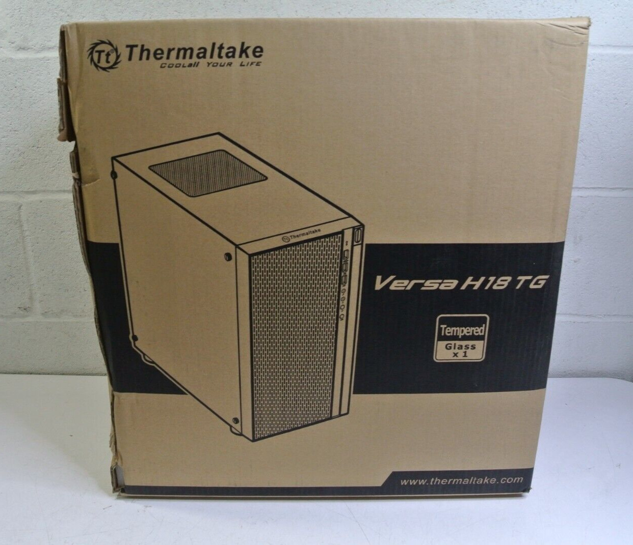 Thermaltake Versa H18 TG Computer Case CA-1J4-00S1WN-01X1000488