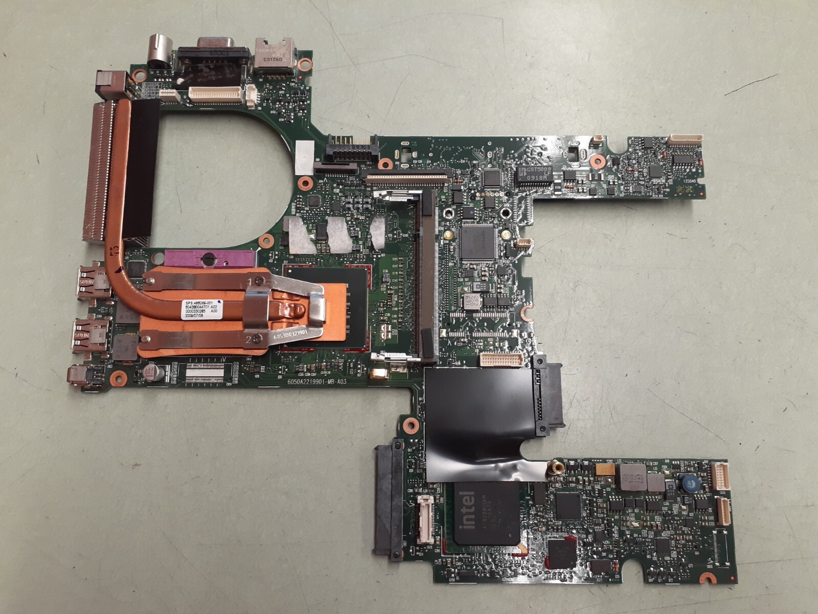 HP Compaq 6050A2219901-MB-A03 Motherboard / SLGE5 + Heatsink