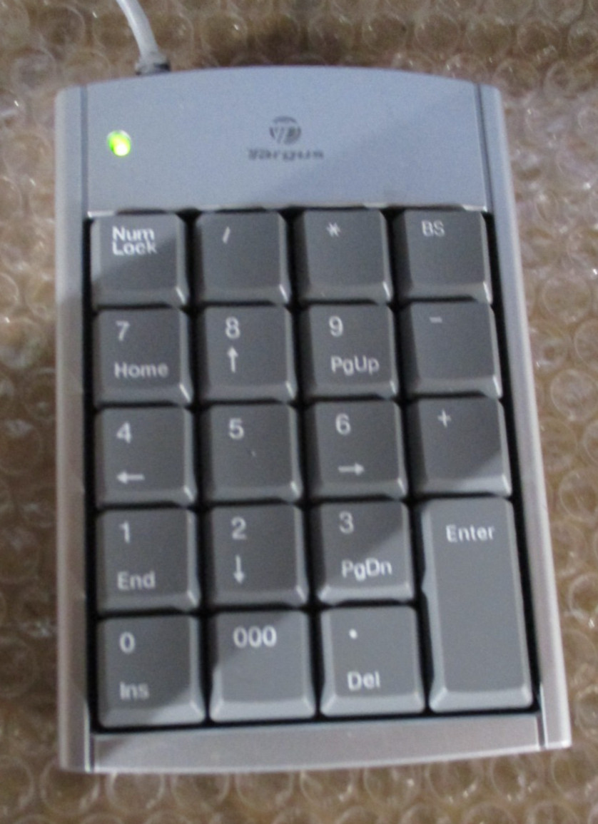 Targus PAUK10U Mini 19-key Numeric Sliver Keypad with 2 USB Hub