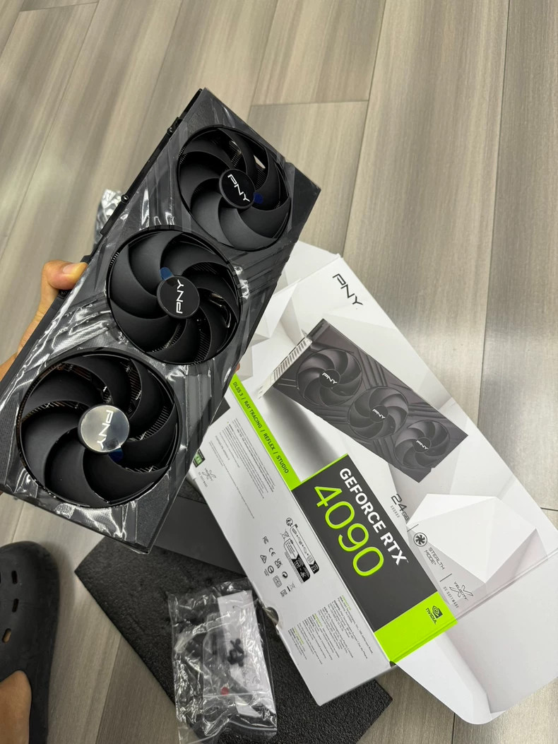 New Boxed PNY RTX 4090 GPU Heatsink Cooler Full Accessories No PCB