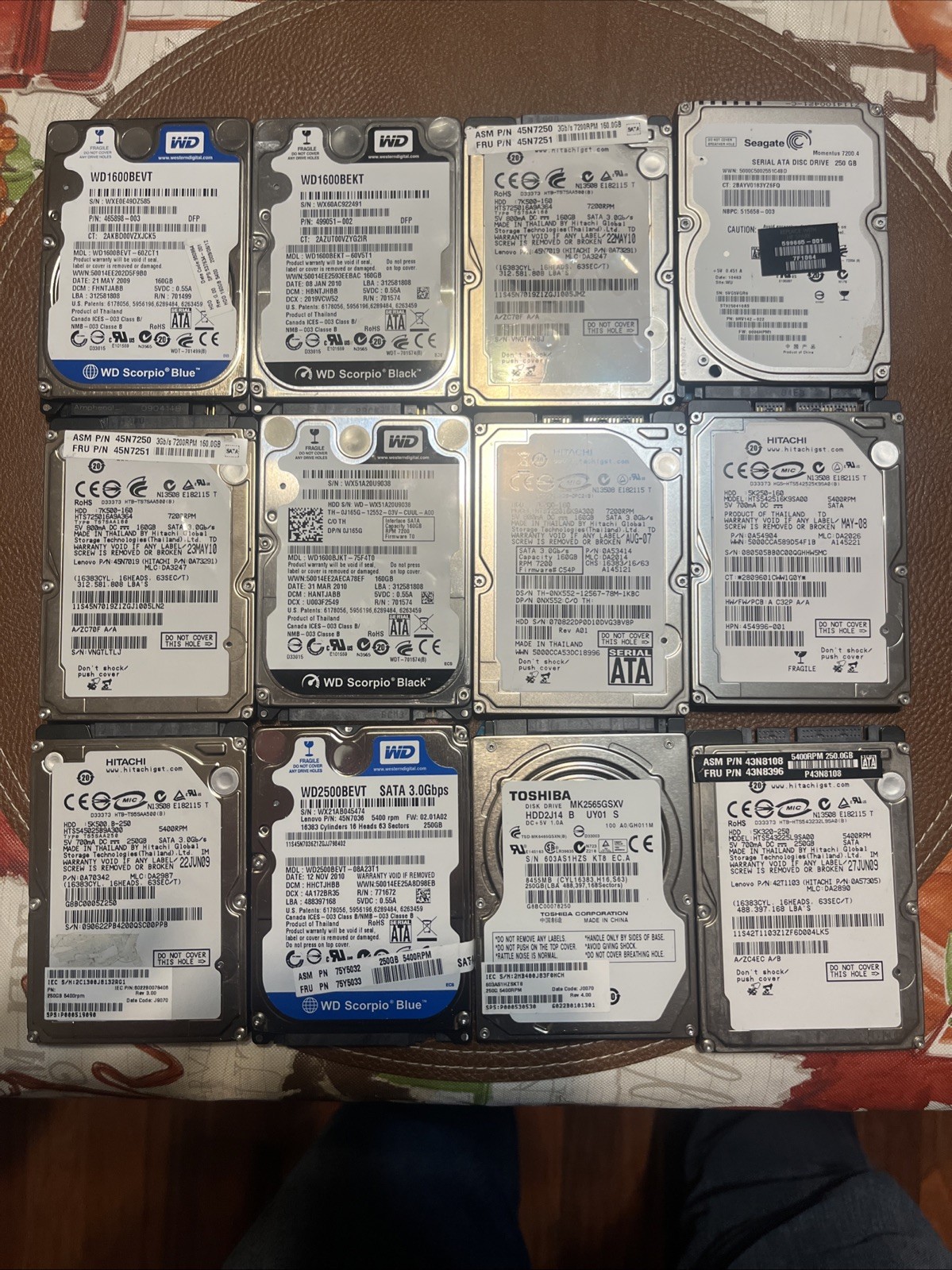 Lot 12 2.5 Laptop HDD Mixed- 6 - 160 GB & 6 - 250 GB @2G7