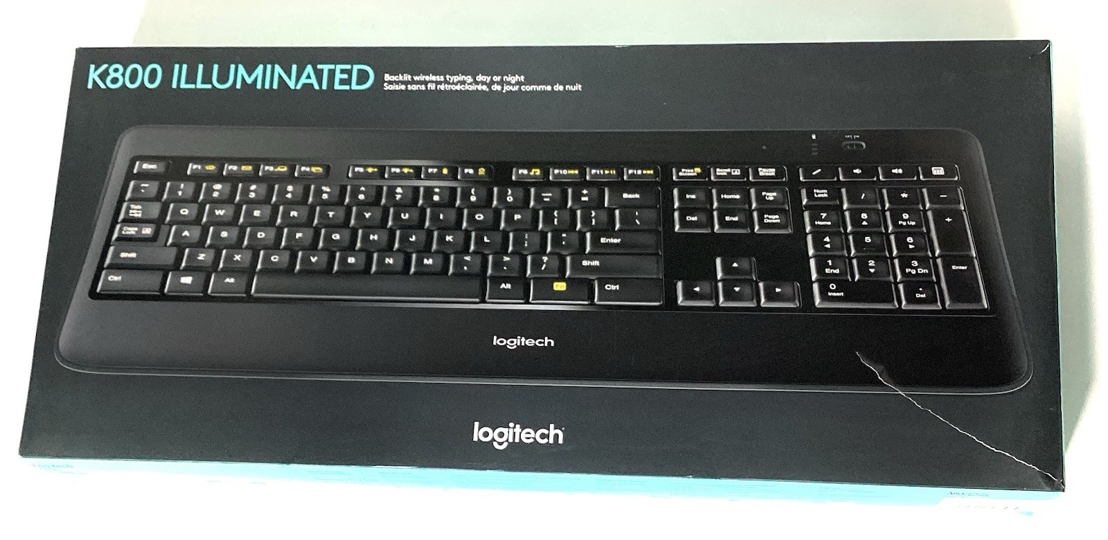 LOGITECH K800 Wireless Illuminated Keyboard (Y-R0011) w/ Dongle Batteries Incl