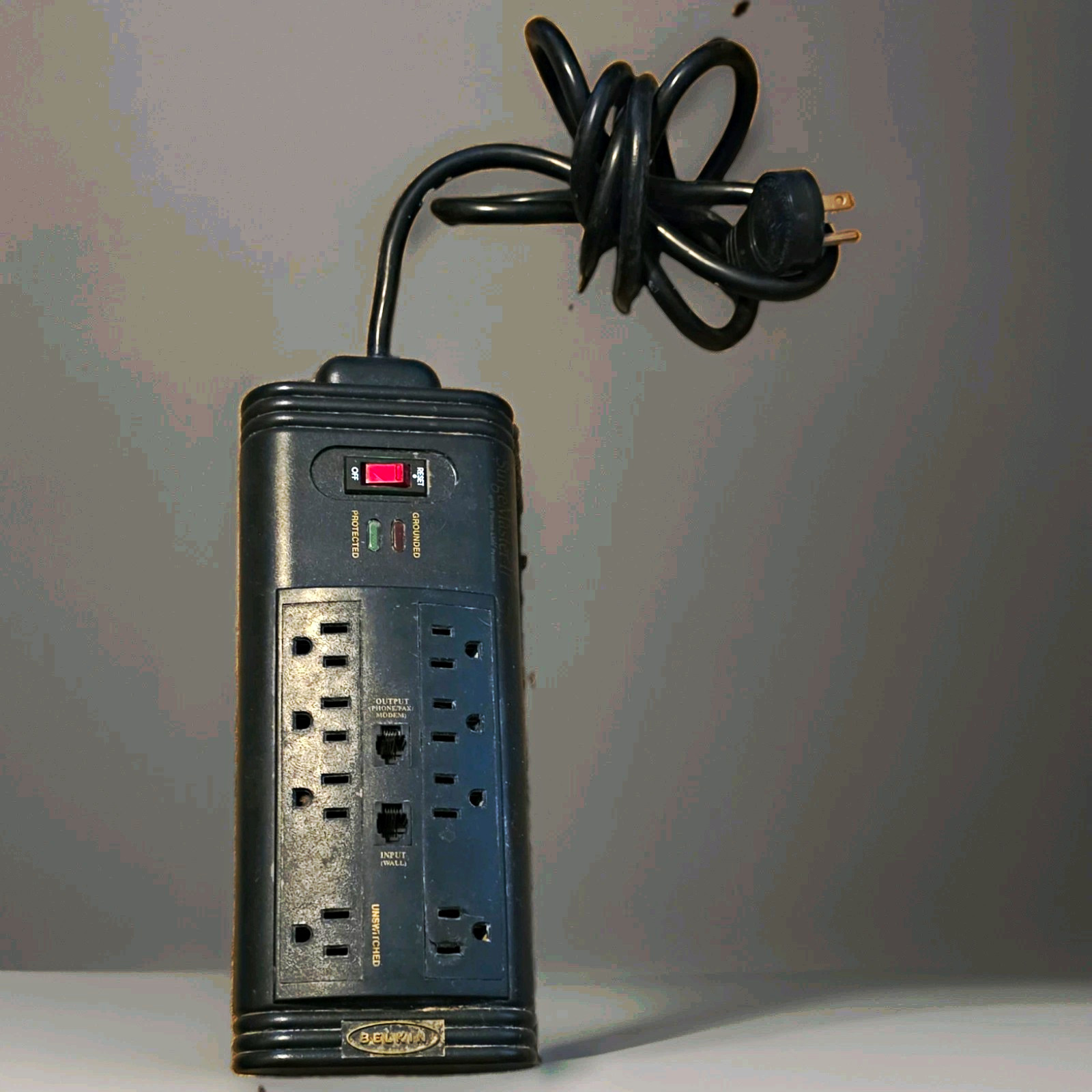 Belkin SurgeMaster 6-Outlet Surge Protector Power Strip 6ft 650J 15A 120V