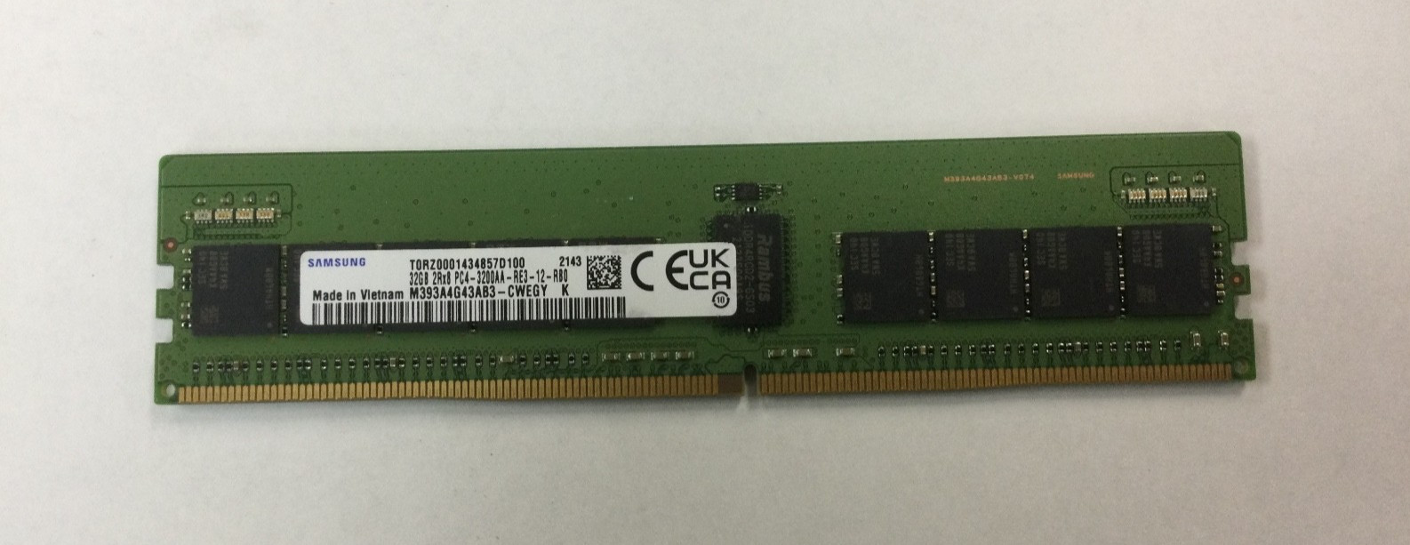 32GB 2RX8 PC4-25600 (DDR4-3200) ECC RDIMM Samsung M393A4G43AB3-CWE