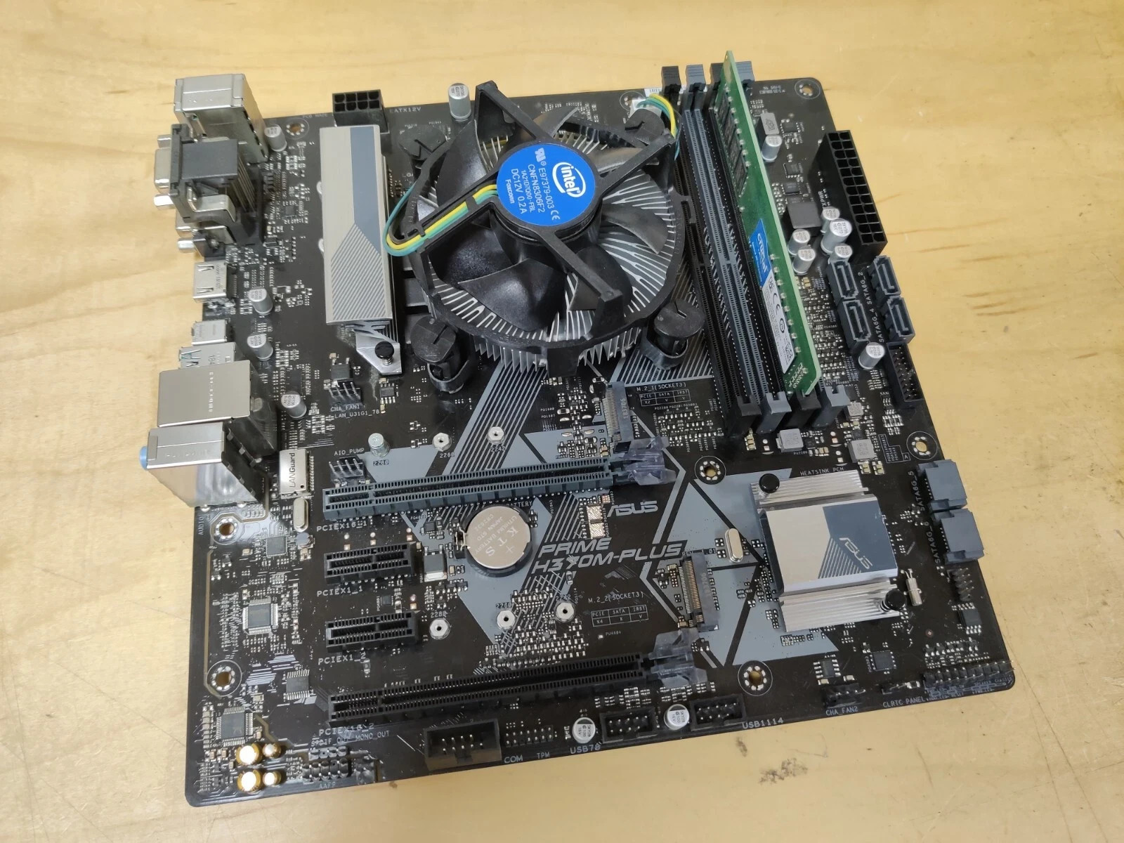 COMBO: ASUS Prime H370M-PLUS MOTHERBOARD + i5-9400F CPU /w Heatsink + 16GB DDR4