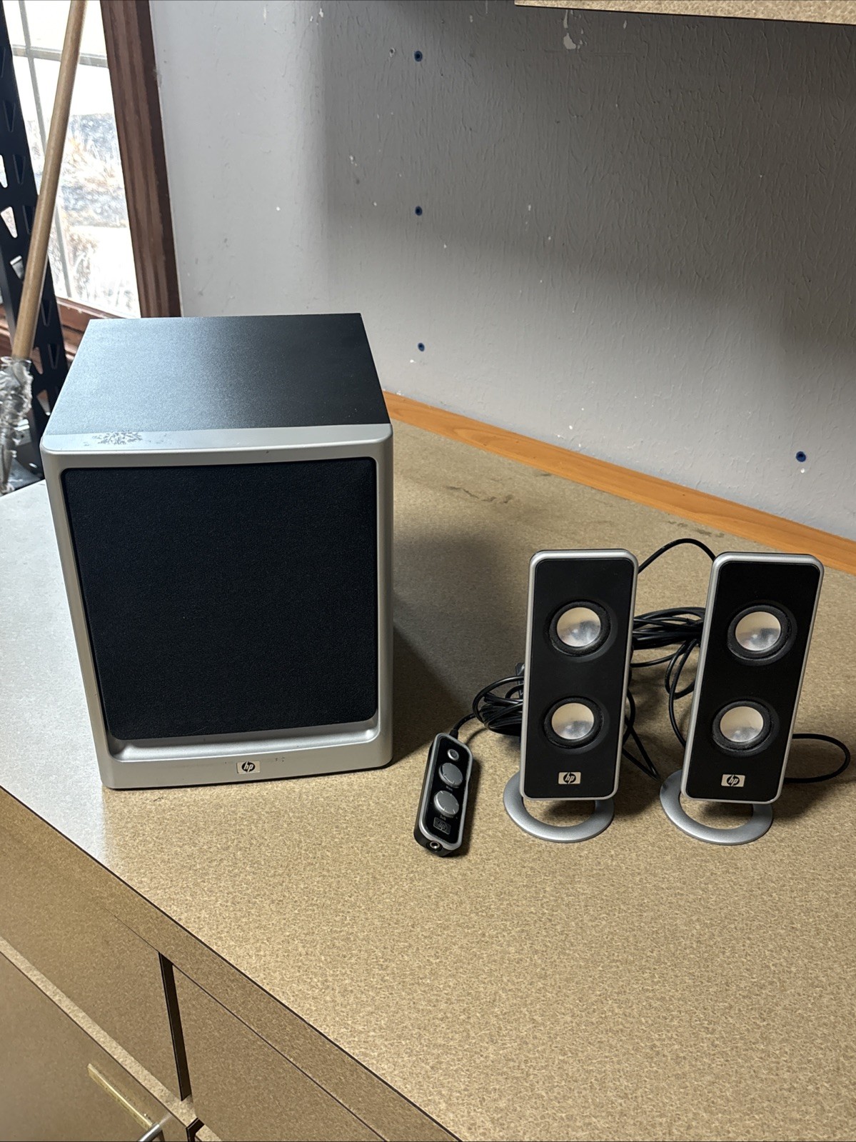 hp desktop computer speakers with subwoofer & Remote ED809AA 