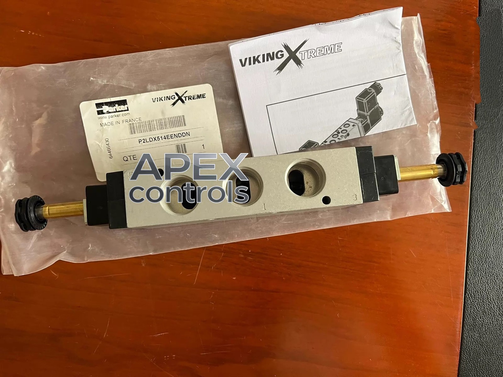 1PC Brand New Parker P2LDX514EENDDN Solenoid Valve Fast shipping (FedEx/DHL)