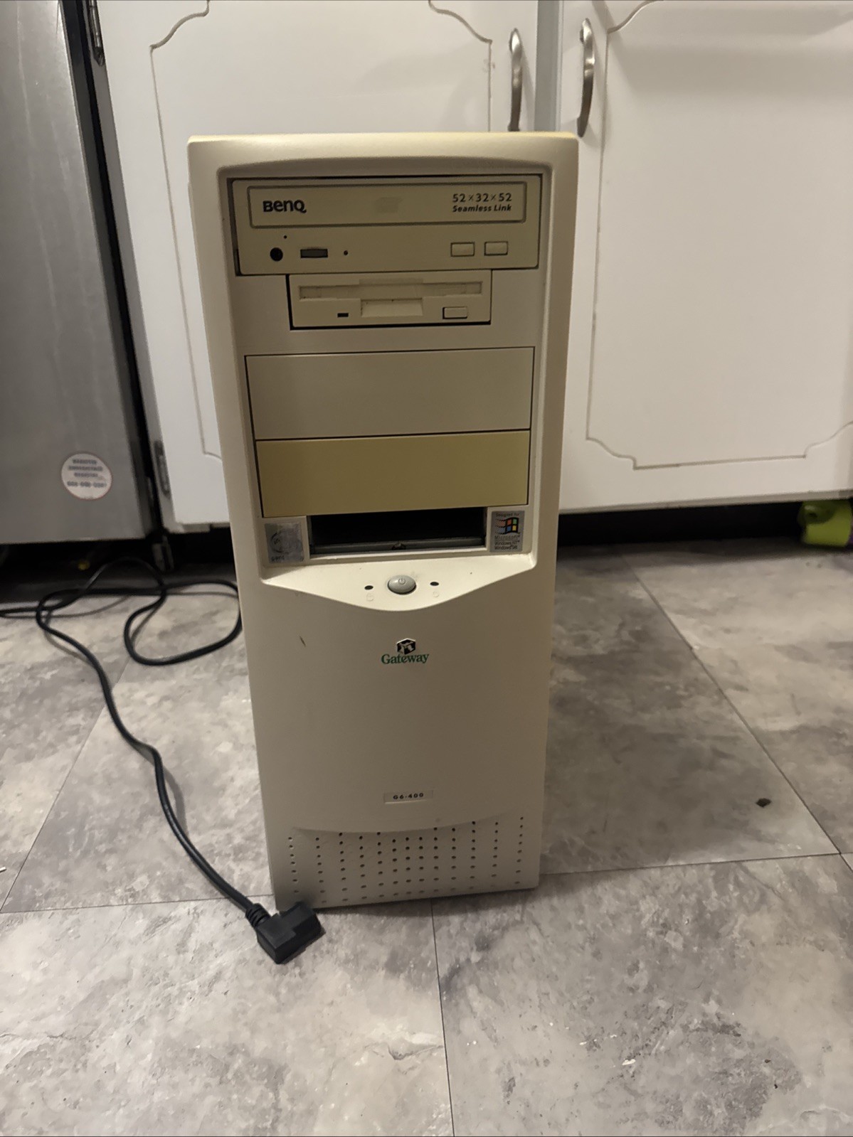 Gateway GP6-400 LPMINI Tower Pentium II 400Mhz Vintage / Retro Gaming No HDD