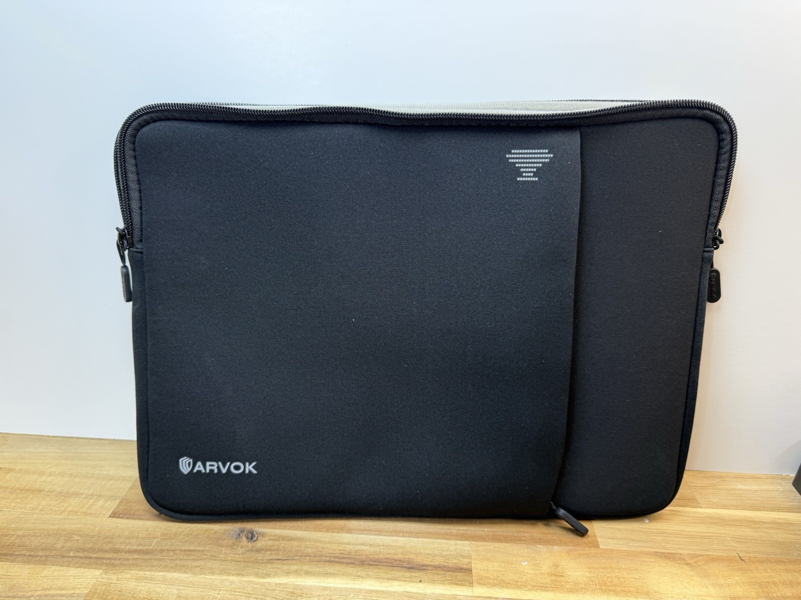 ARVOK Black 16” Tablet Laptop Padded Zipper Case | Protective Soft Interior