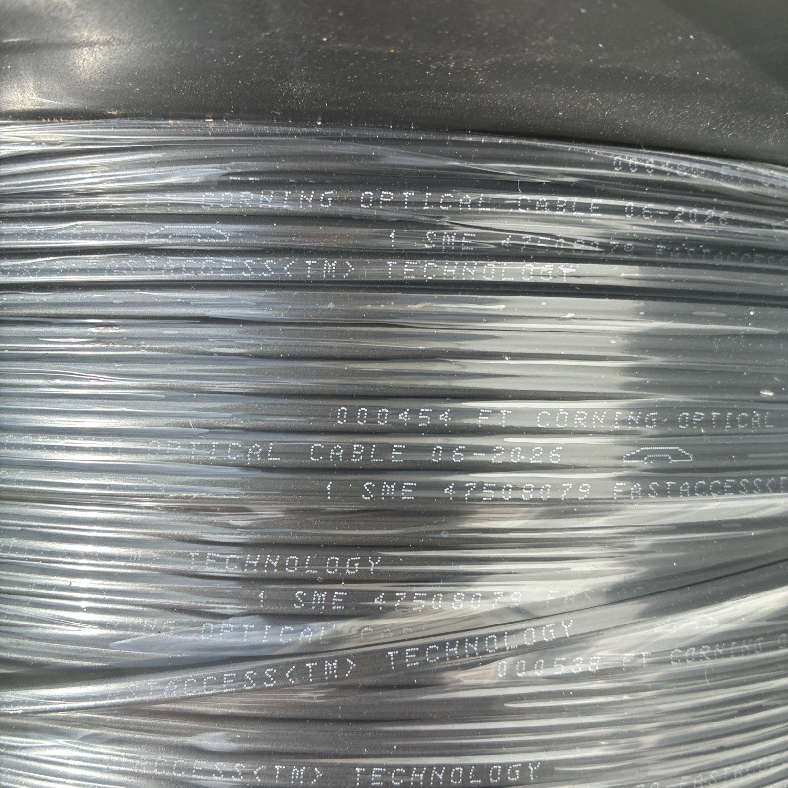 Corning Fiber Optic Cable Spool, Underground, Toning Conductor, 5000 ft