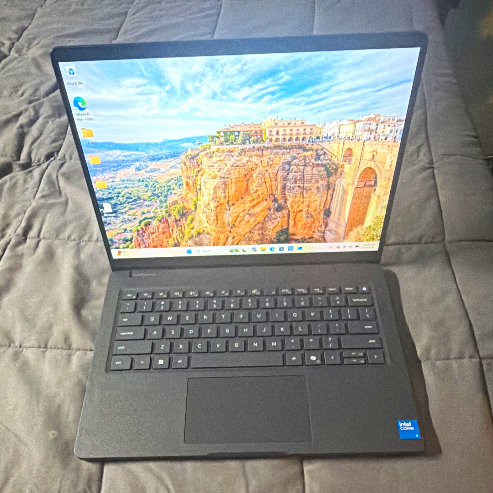 Dell Pro 14 PC14250 14" Core 5 120U 16GB RAM 477GB SSD Win 11 Black