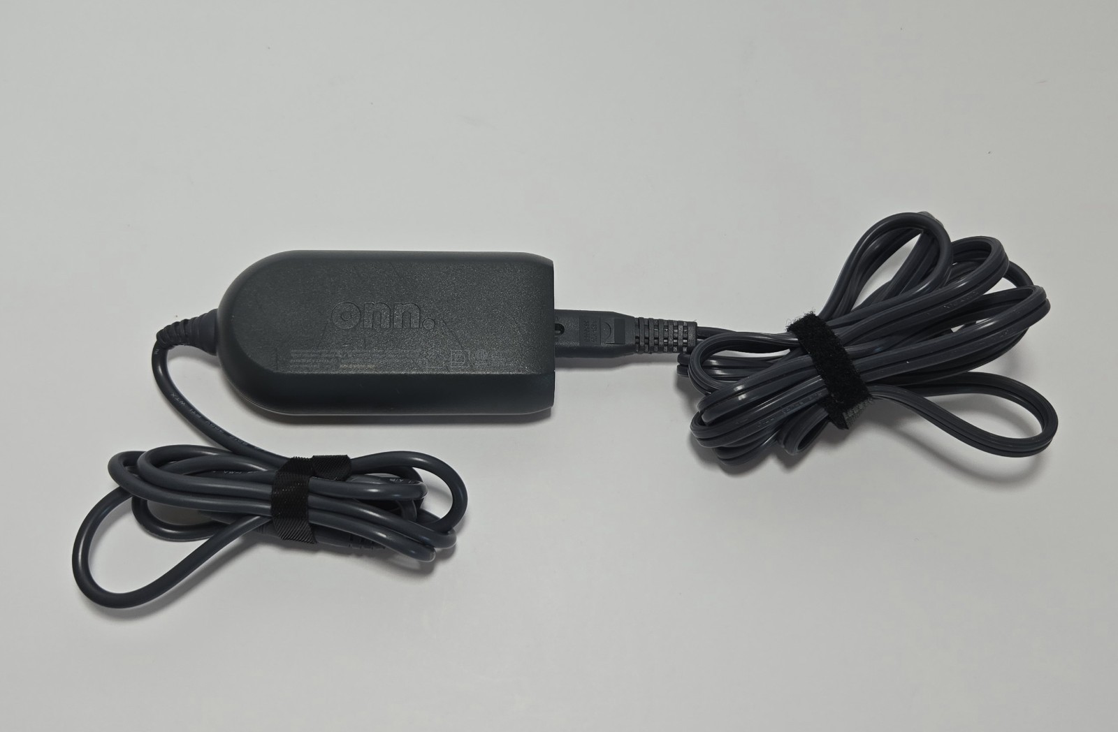 Onn ADS-65QI-19A-2  19065E  Power Supply Adapter Universal Laptop Charger  