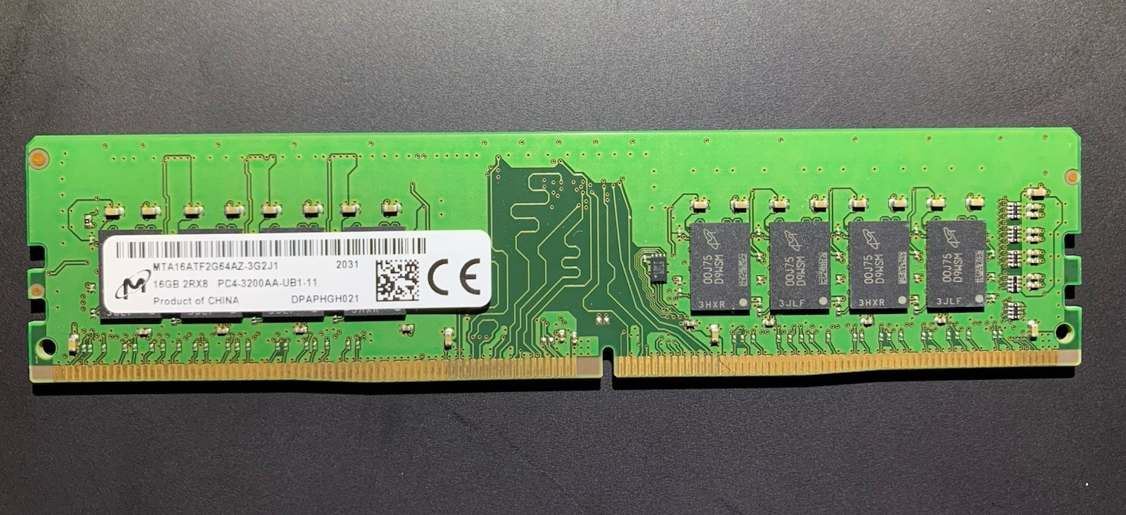 MICRON 16GB 2RX8 PC4-3200AA UDIMM Desktop MEMORY MTA16ATF2G64AZ-3G2J1