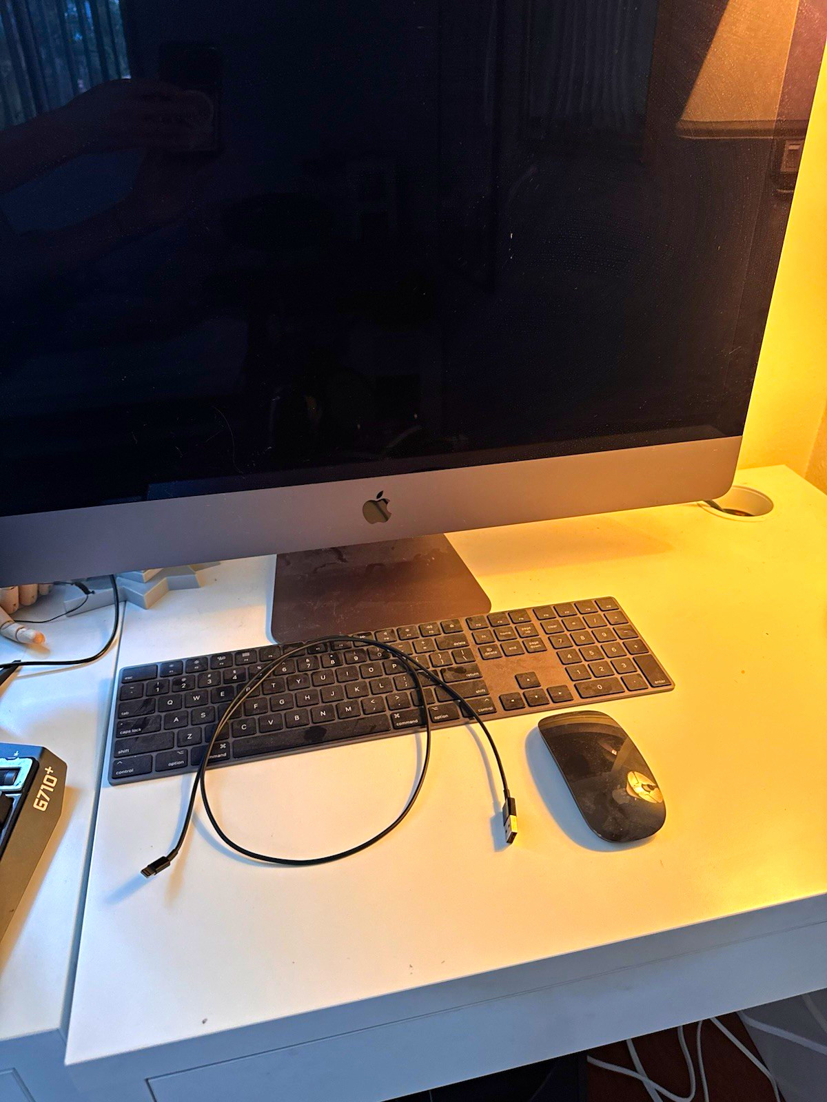Apple iMac Pro 27in 3.2GHz Xeon W 32GB Vega 56 8GB SSD Monterey