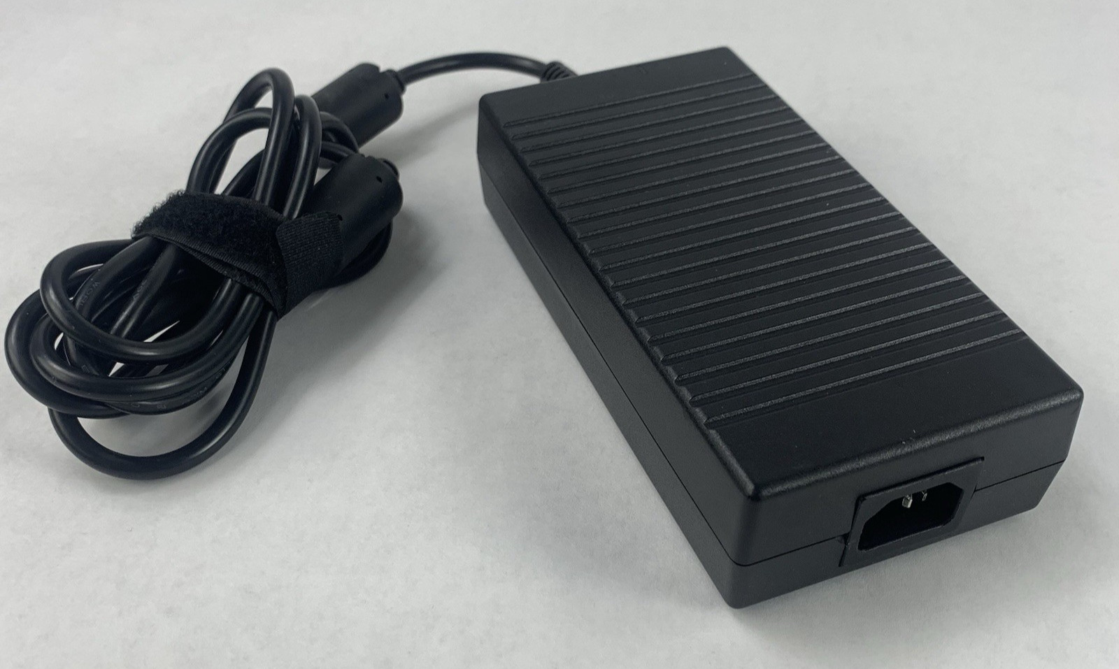 HP HSTNN-LA03 PA-1181-02HH Smart Pin AC Adapter 180W 19V Big Barrel Charger