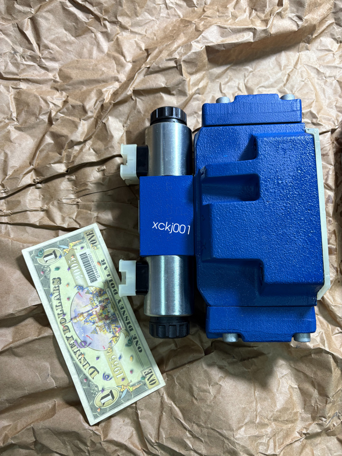 4WEH16H7X/6EG24N9ETK4/B10 NEW REXR0TH VALVE R901045618 fedex or DHL