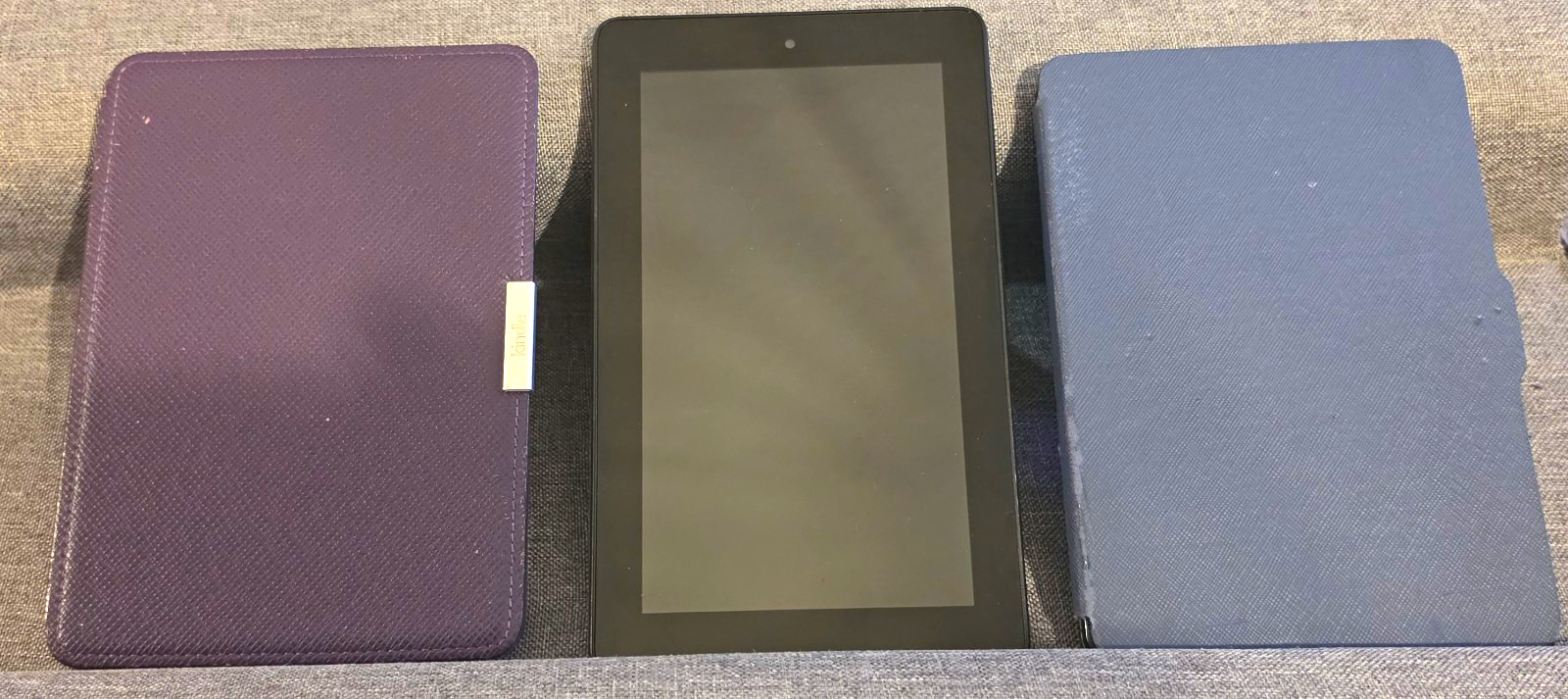 Amazon Kindle & Fire Tablet Lot Bundle of 3 - AS-IS FOR PARTS OR REPAIR ONLY