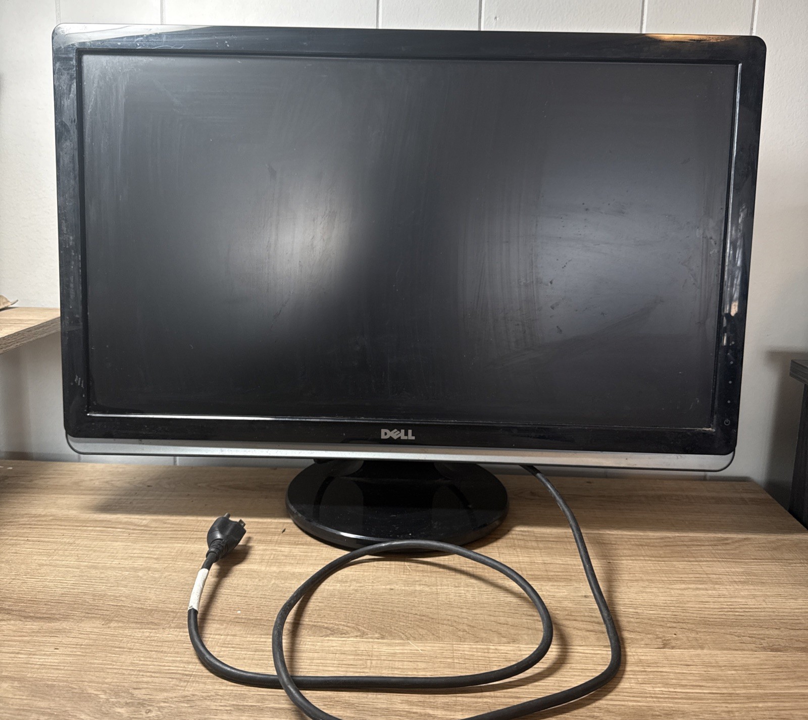 Dell ST2321Lf 23-Inch Screen Lcd Monitor
