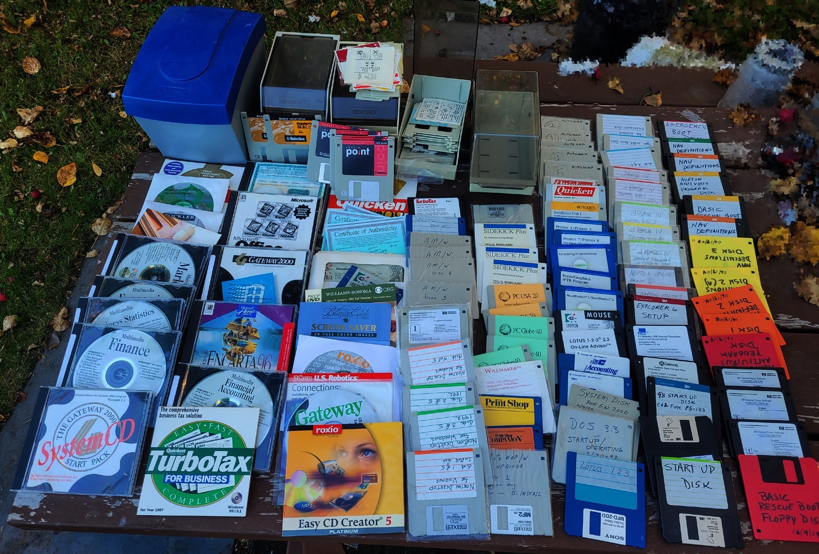 Vintage Lot of 110 PC Windows 3.5" Floppy & CD Programs Productivity & More