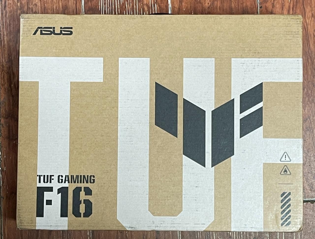 ASUS TUF F16 16" i7-1465HX RTX 5060 16GB RAM 512GB SSD GAMING LAPTOP- BRAND NEW.