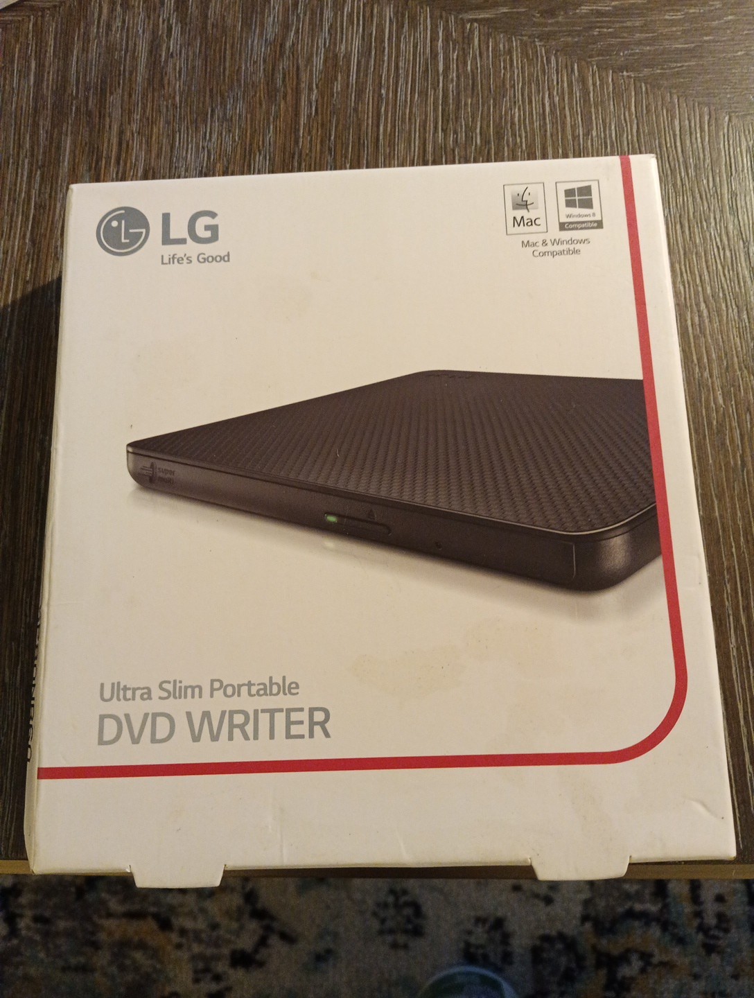 LG SP80NB60 Ultra Slim Portable DVD Writer M-DISC Compatible Mac No Cords