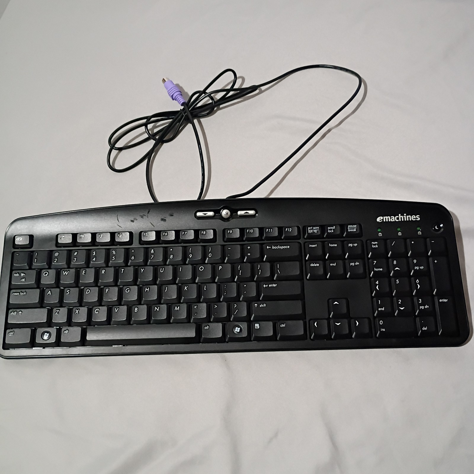 EMachines Wired Keyboard PS/2 Port Full QWERTY(KB0705)  Control Volume 
