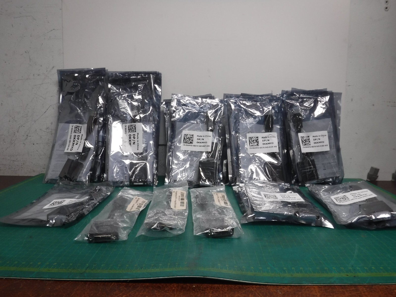 LOT OF 32 Brand New Sealed Dell 0KKMYD
