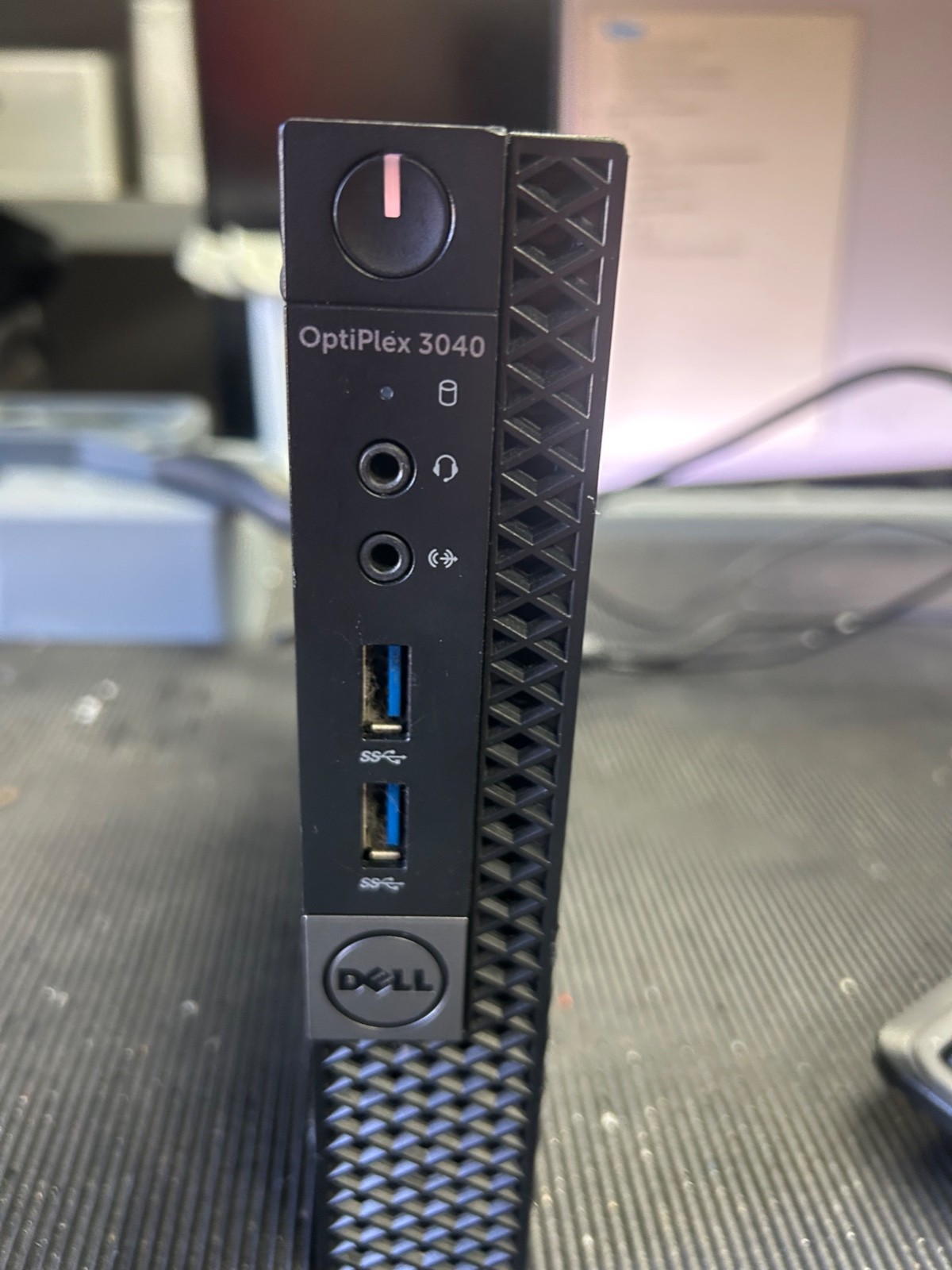 Dell OptiPlex Micro 3040 i5-6500T  2.5GHz 8GB Ram 256GB SSD No OS No AC