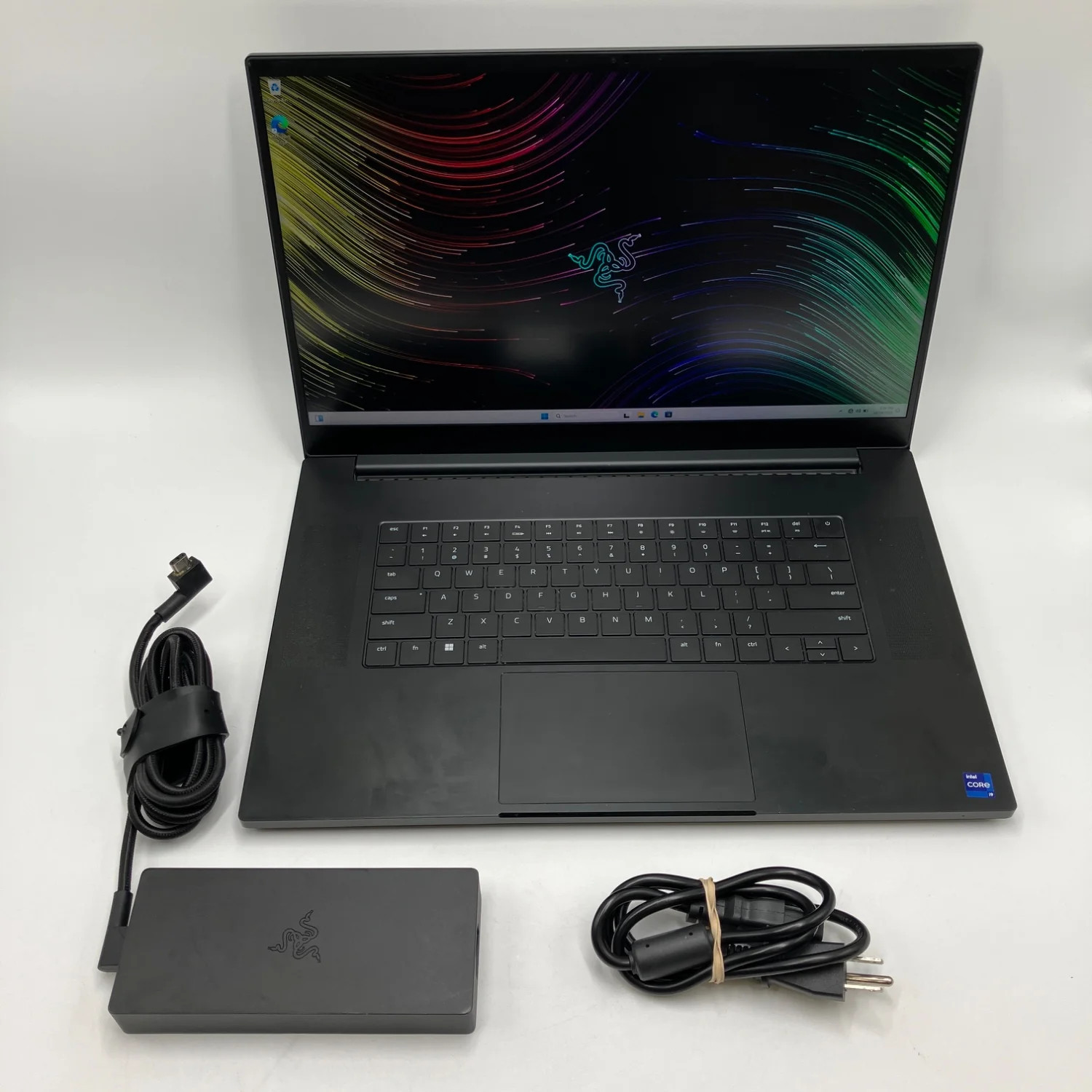 Razer Blade 17 RZ09-0423 17.3" i9-12900H 16GB RAM 1TB SSD GeForce RTX 3070 Ti