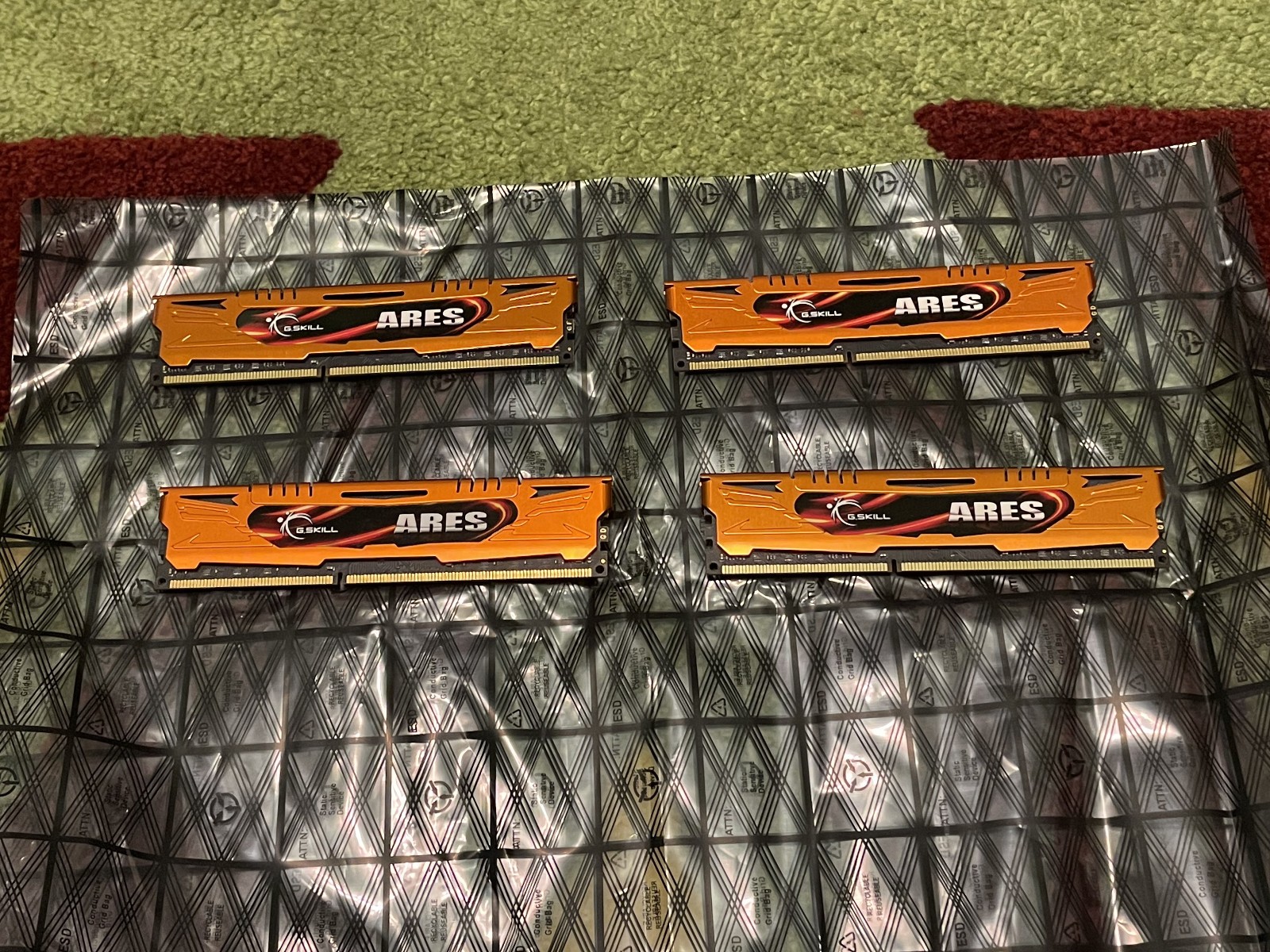 G.SKILL Ares Series 16GB (2 x 8GB) DDR3-1600 Memory F3-1600C10D-16GAO