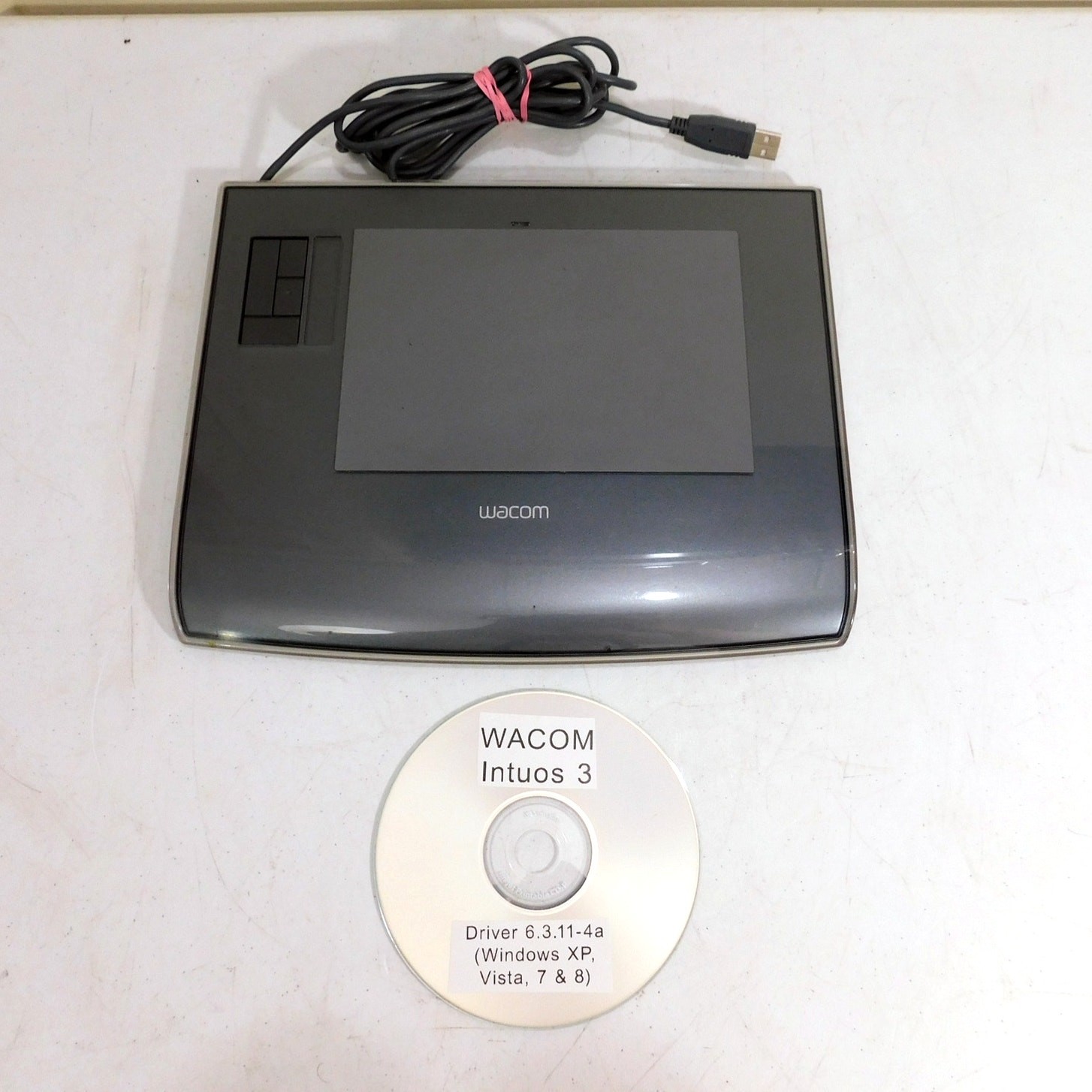 Wacom Intuos 3 USB Drawing Tablet Tested Working Missing Pen PTZ-431W