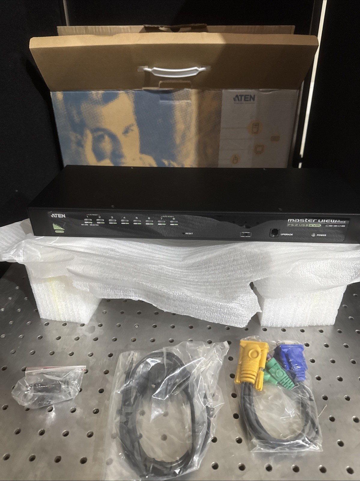 ATEN MASTER VIEW MAX CS1308 8-PORT PS/2-USB KVM SWITCH |010-7584882