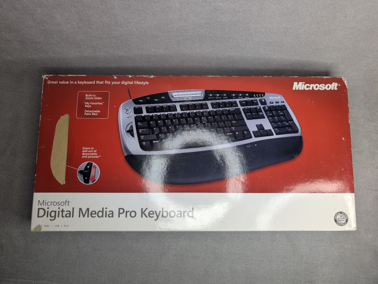 Microsoft Digital Media Pro Model NO: 1031 BX1-00005 Wired Keyboard in box