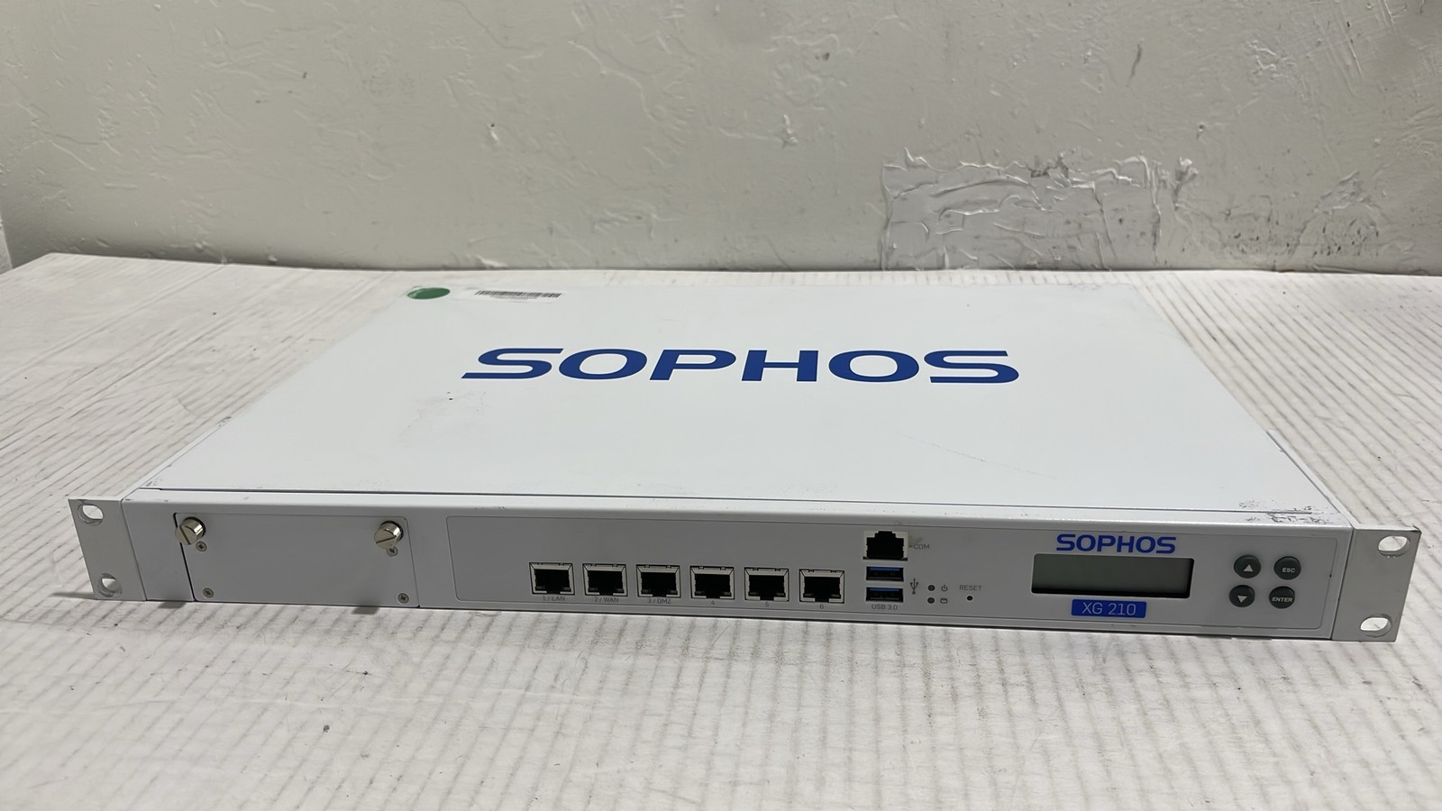 Sophos XG 210 Rev 3 6x GbE 2x SFP Ports Network Security Firewall Appliance