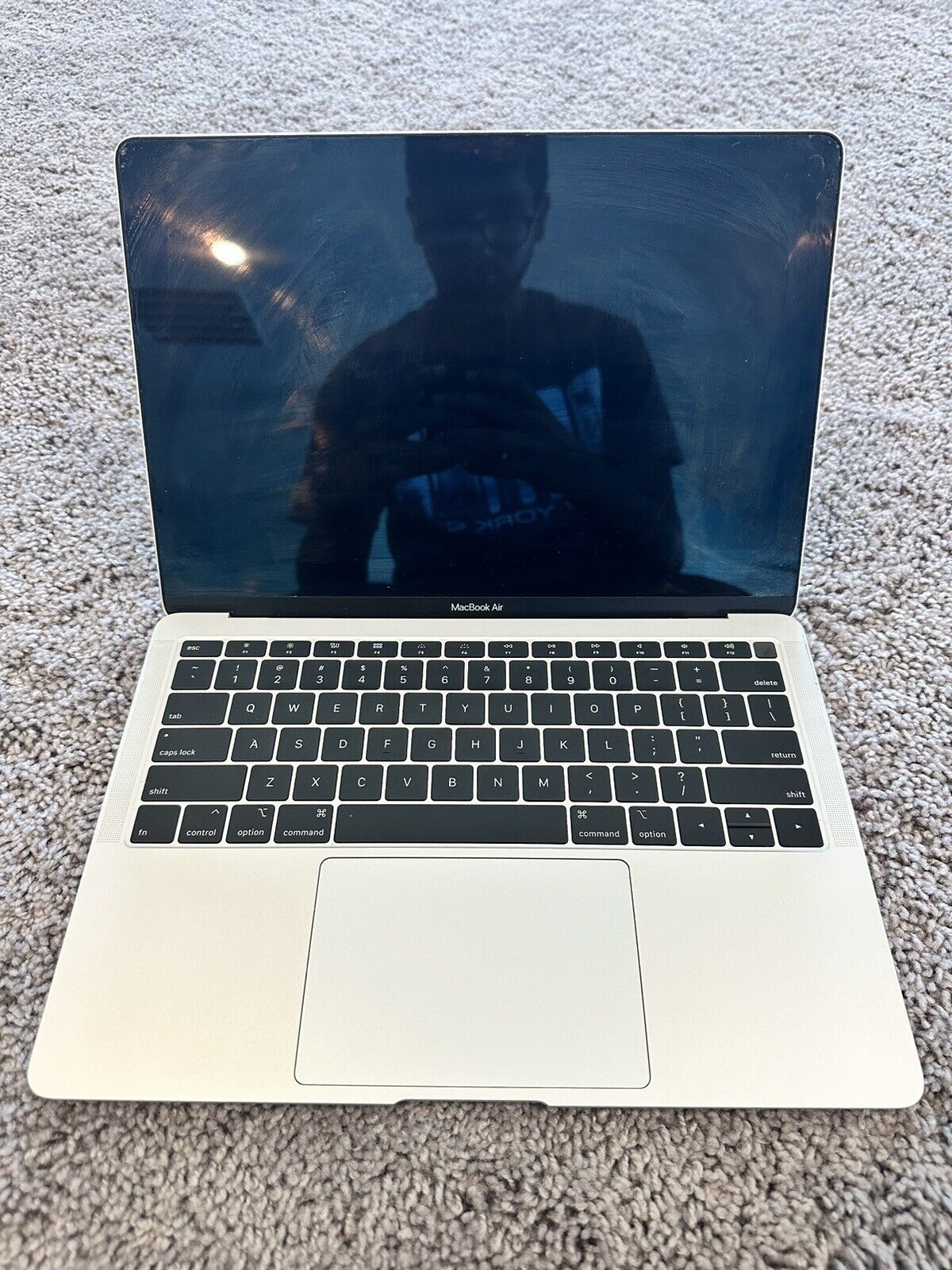 Apple MacBook Air 2019 A1932 i5 256GB SSD DOES NOT WORK For Parts Or Repair Only