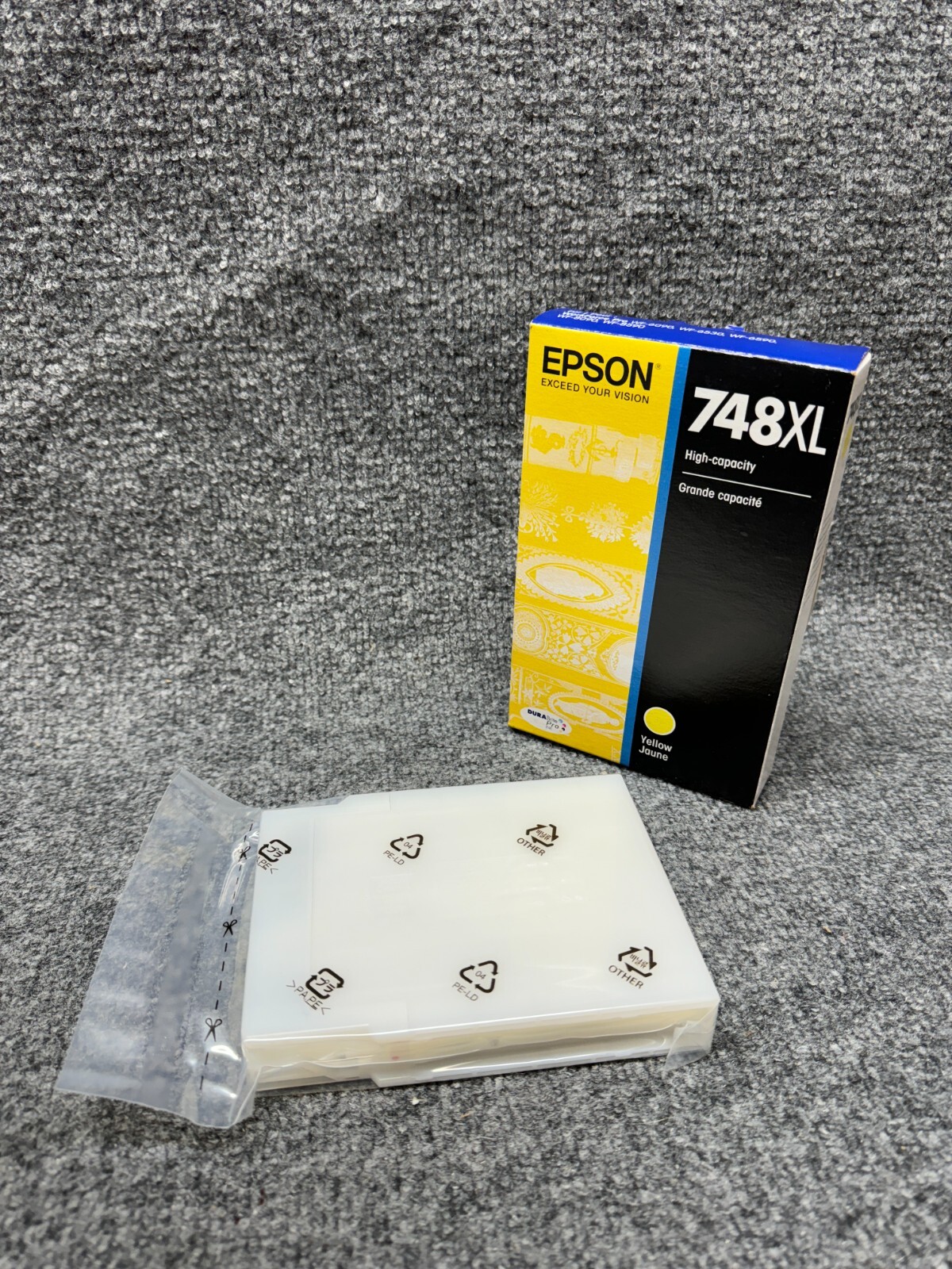 Epson 748XL Yellow Ink Cartridge, High Yield (T748XL420)OPEN BOX/SEAL