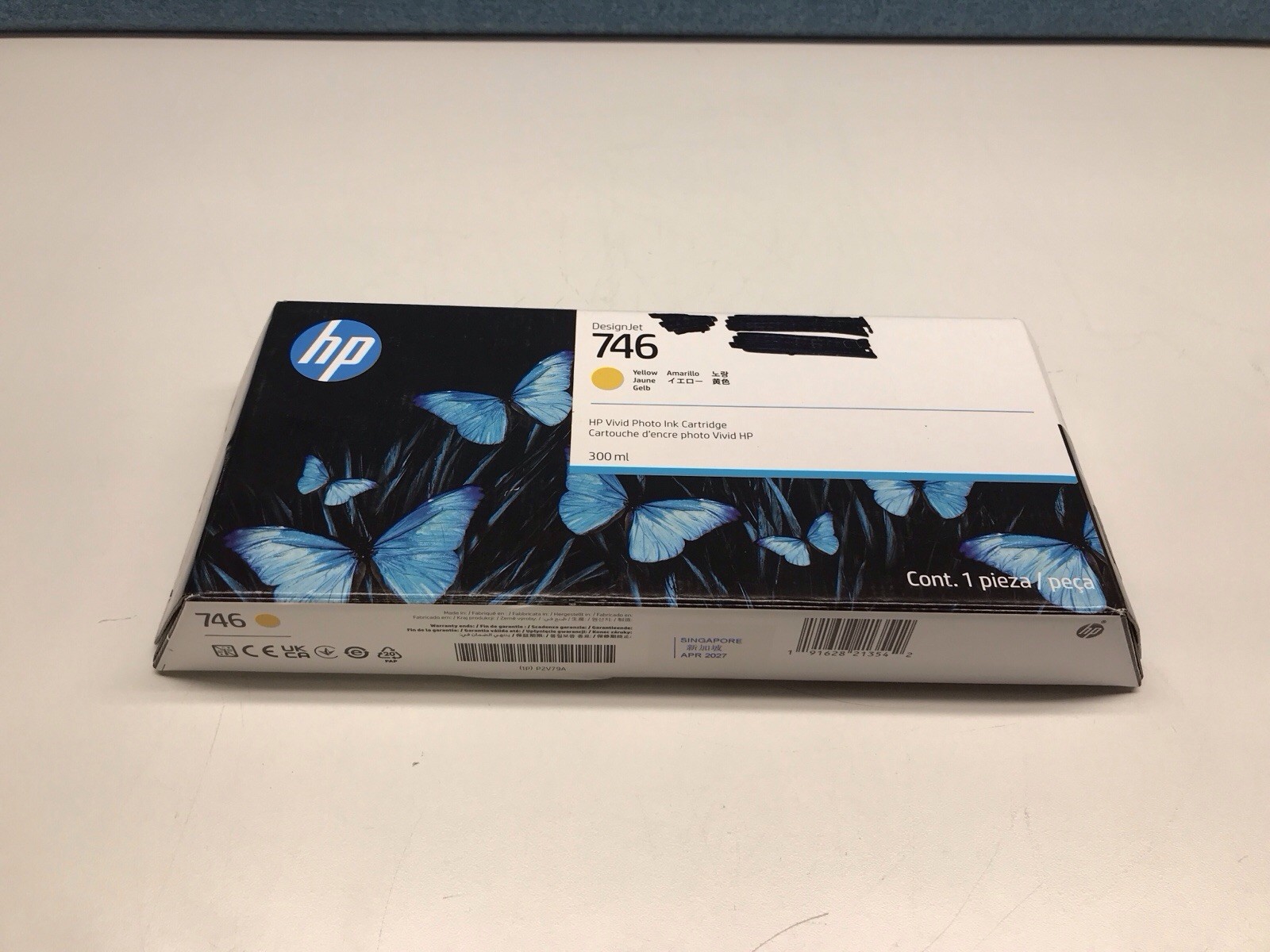 HP 746 300-ml Yellow Ink Cartridge, P2V79A FACTORY SEALED 4/2027