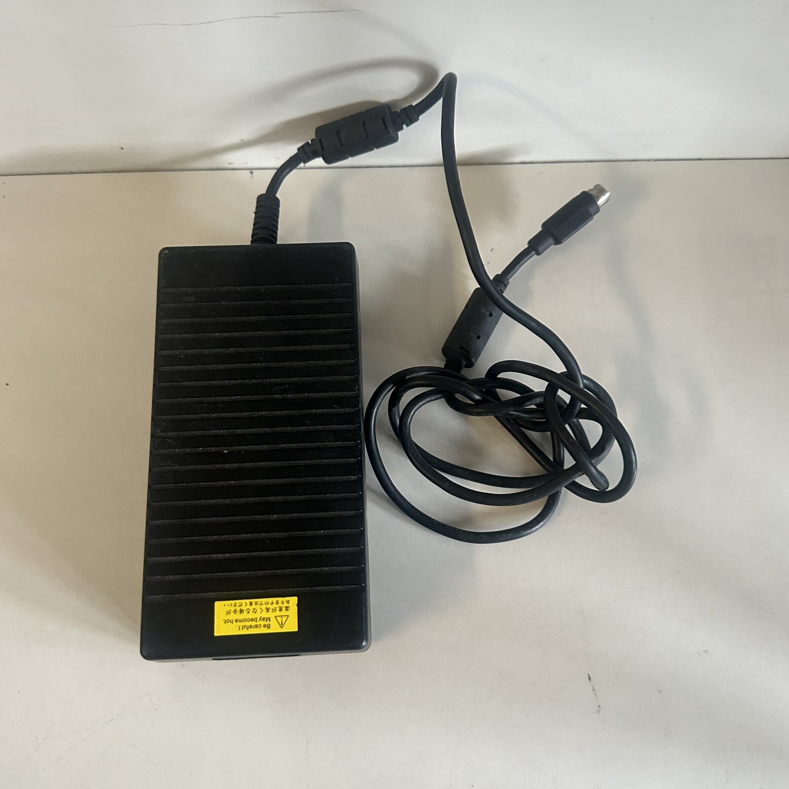 Li Shin 0415B20180 AC Adapter 20V 9.0A 4PIN - No Power Cord