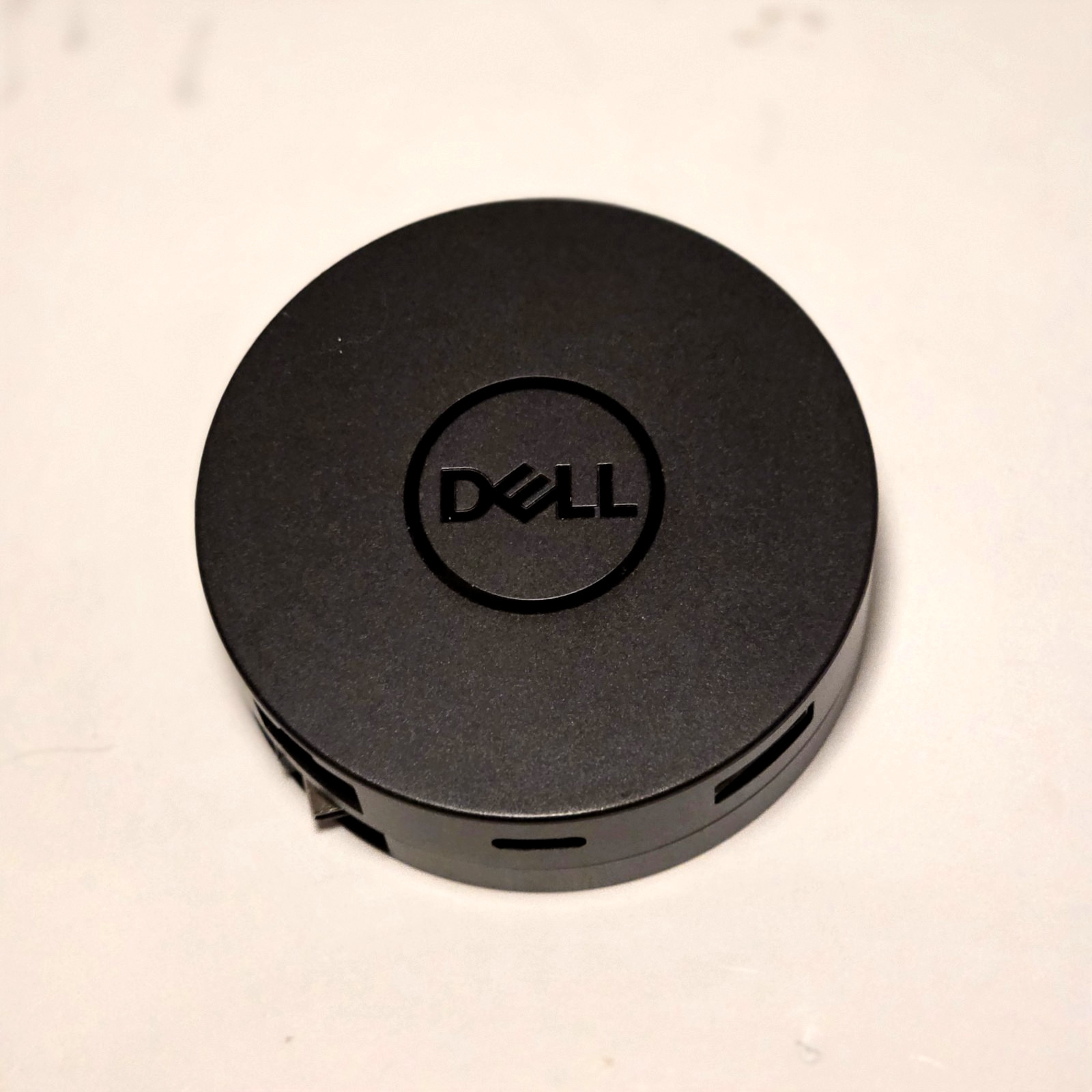Dell USB-C DA300 6-in-1 Mobile Adapter Dock HDMI VGA DisplayPort