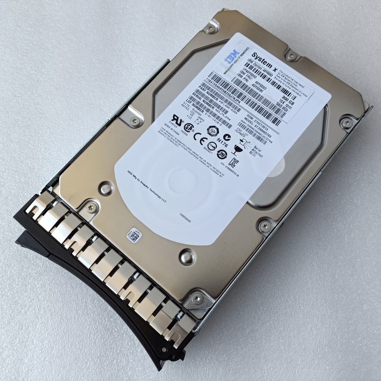 FOR IBM 49Y6093 49Y6096 X3550 X3650M5 M4 15K 300G 3.5-inch SAS hard disk