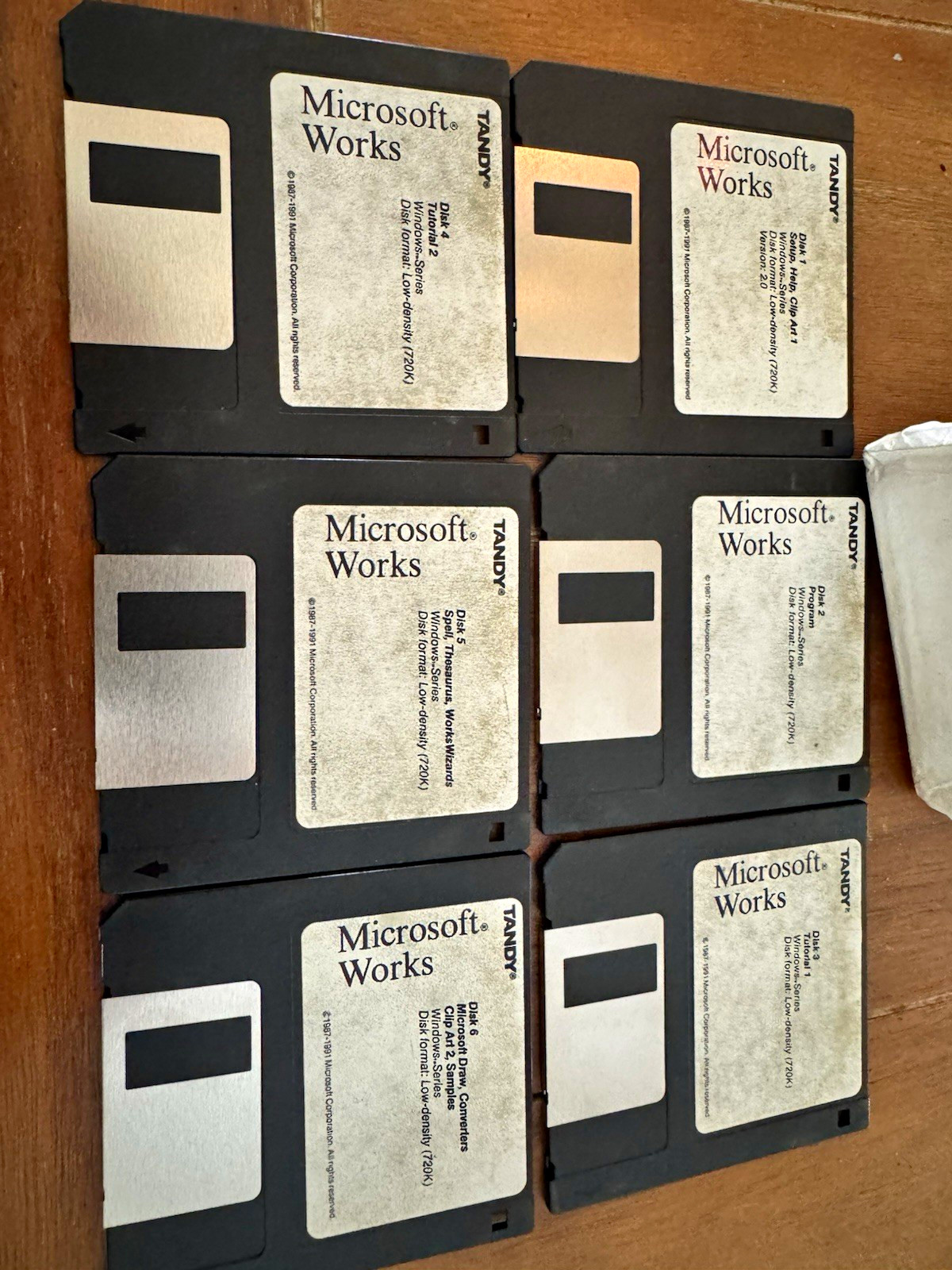 Microsoft Works Office Software Suite for Windows, 3.5" Floppy Disk Set 6