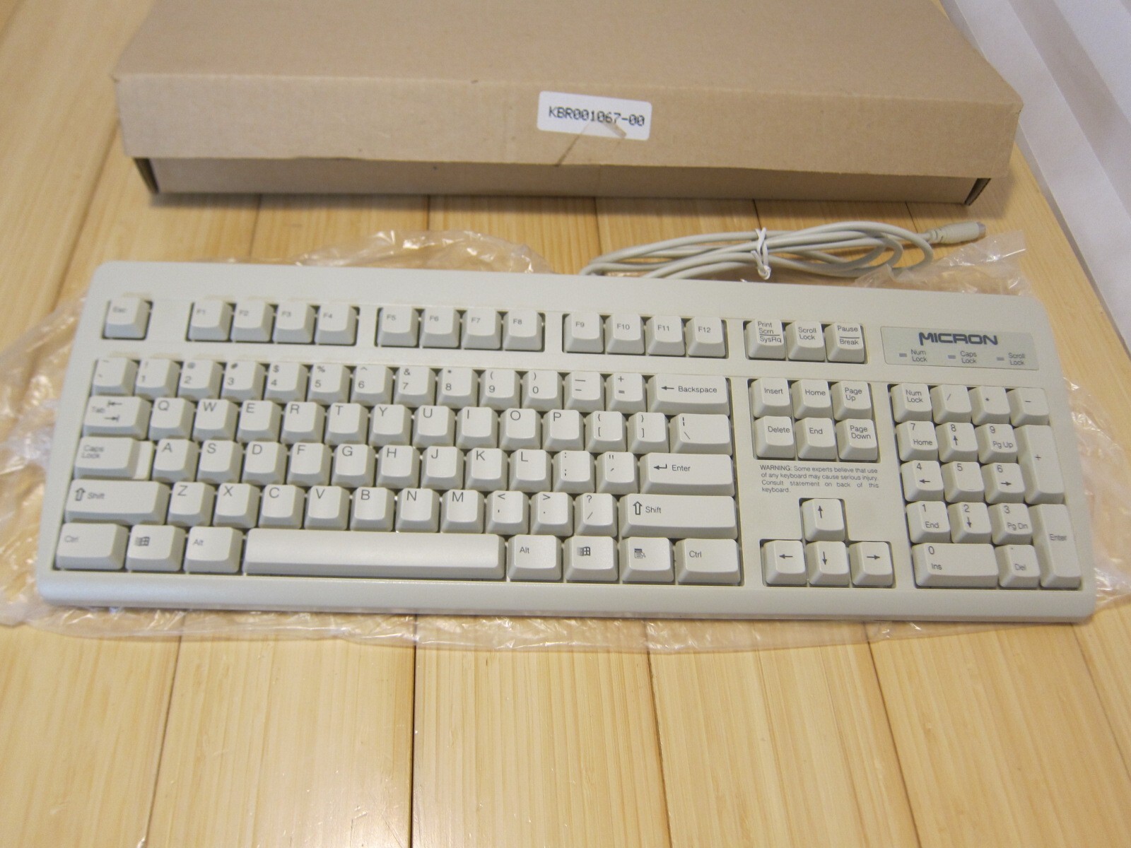 NOS NIB Retro Vintage Micron NMB RT2258TW Windows Wired PS2 Keyboard