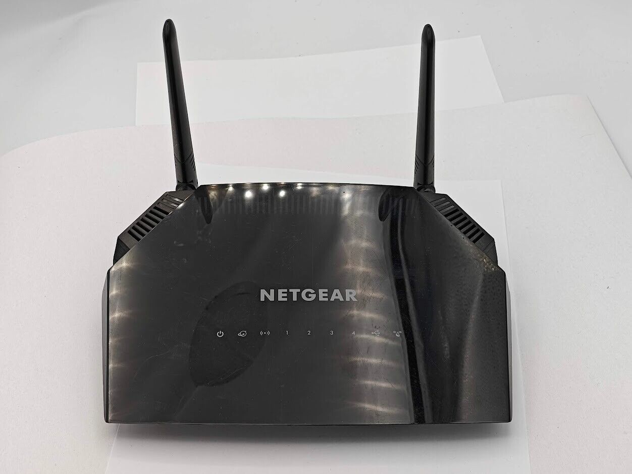 NETGEAR AC1200 1000Mbps 4 Port 300Mbps Dual Band Gigabit Router R6230 NO ADAPTER