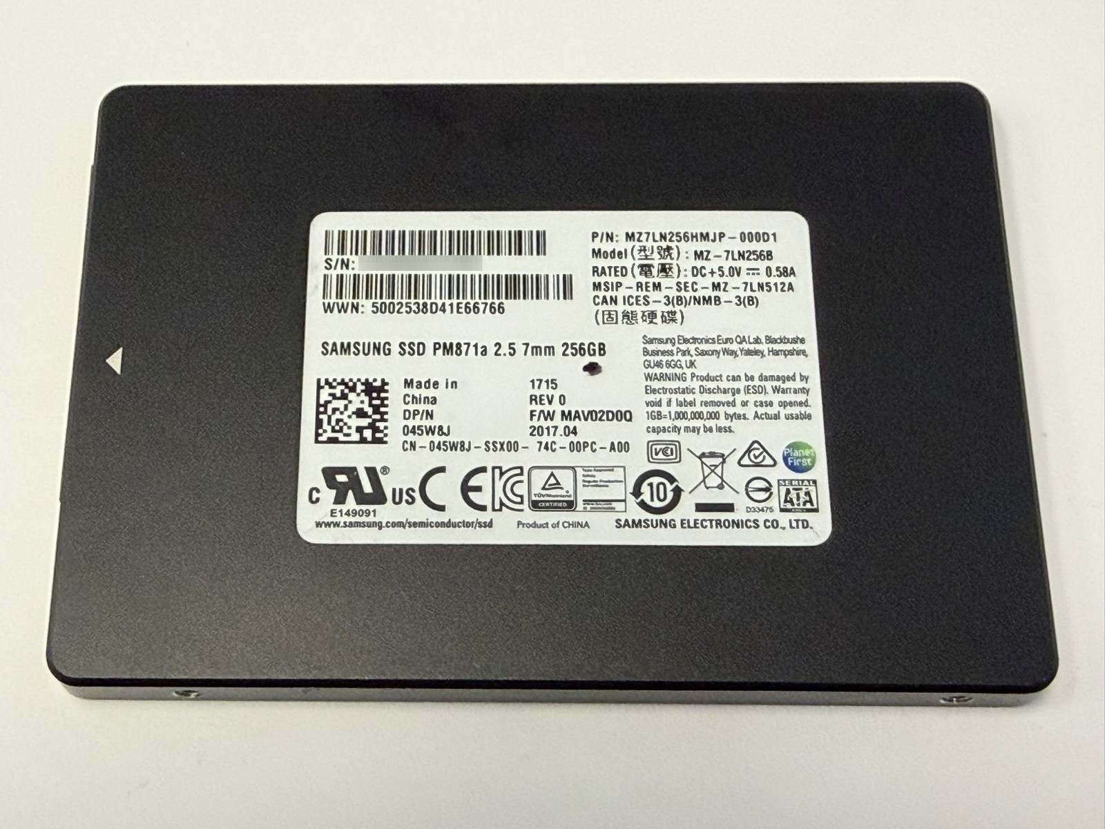Samsung 256GB PM871a 2.5" SSD Solid State Drive MZ-7LN256B MZ7LN256HMJP-000D1