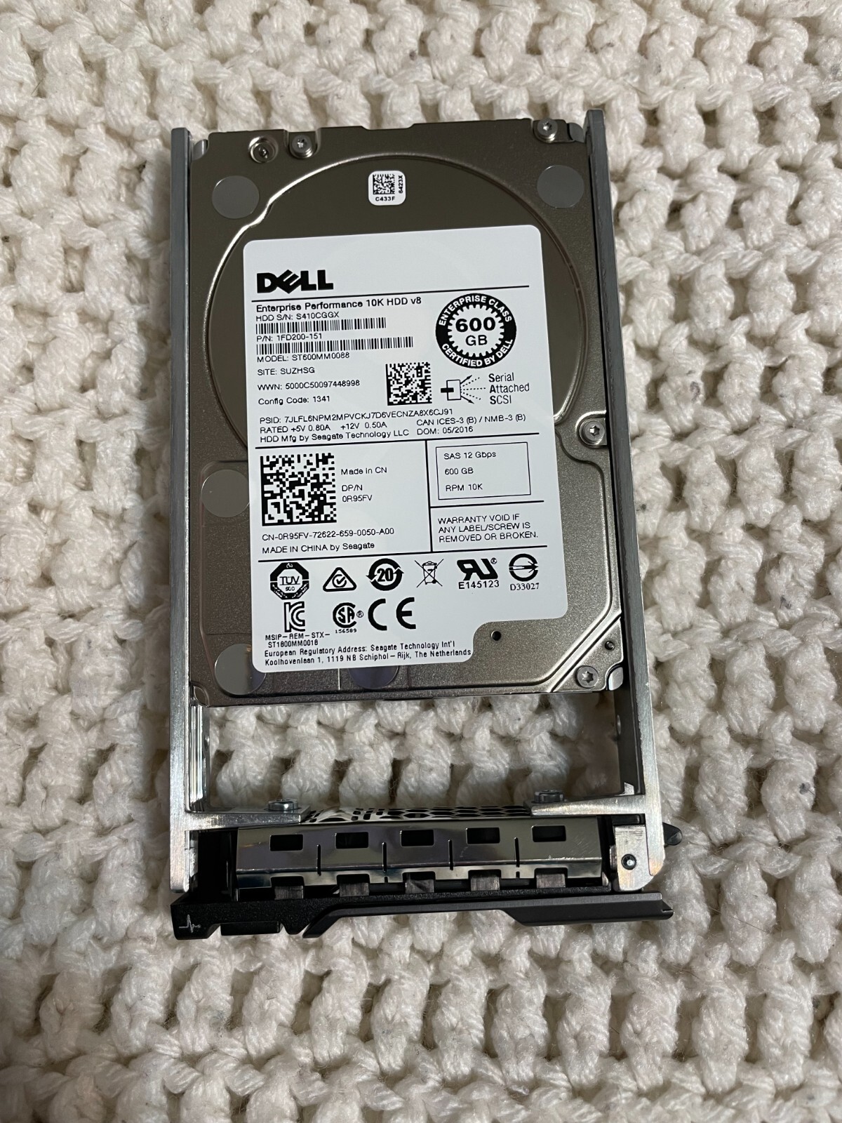 1FD200-151 Dell 600GB 10K SAS 12G SFF Hard Drive. NEW