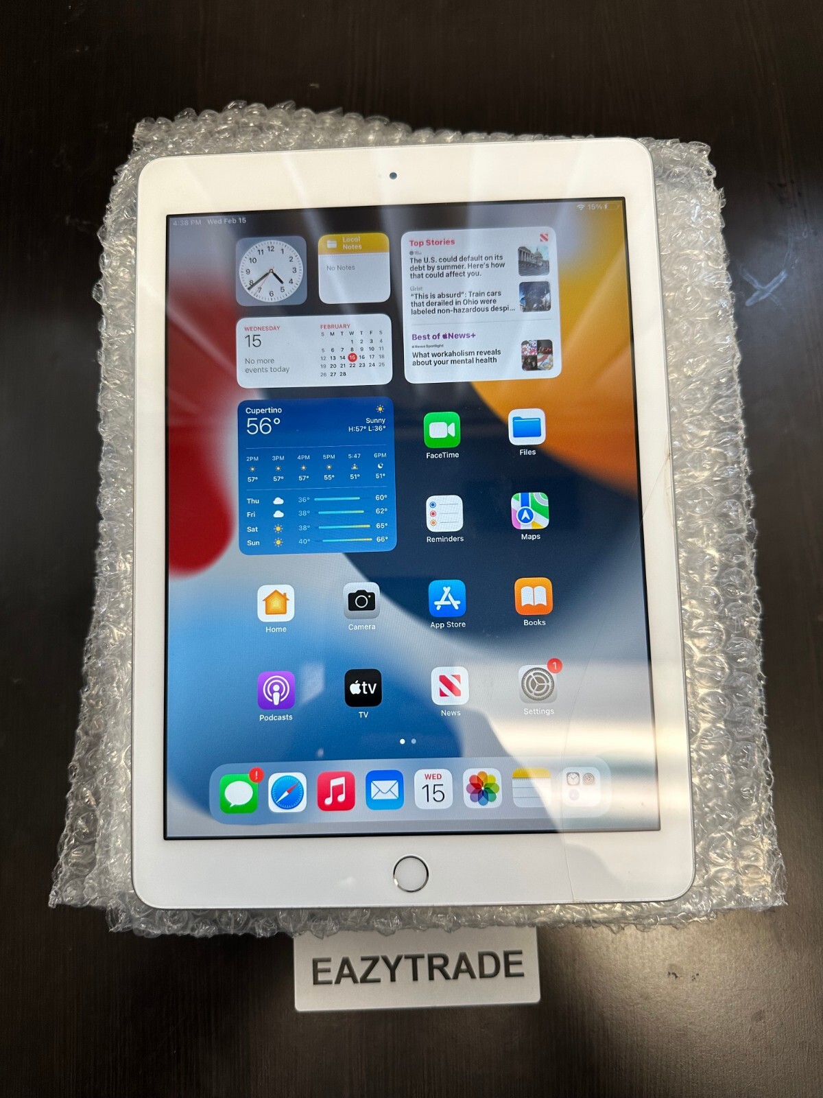 Lot of 5 iPads - Apple Gen 6th gen 32GB - Mixed Salvage Condition