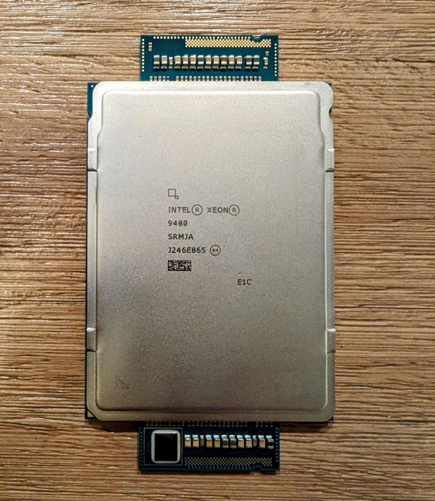 Intel Xeon Max 9480 56 Core CPU LGA4677 3.5GHz 64GB HBM SRMJA AI Optimized CPU